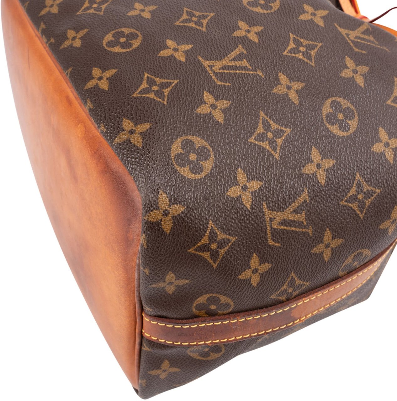 Louis Vuitton Monogram Canvas Sac Noé Petit Shoulder Bag Bruin
