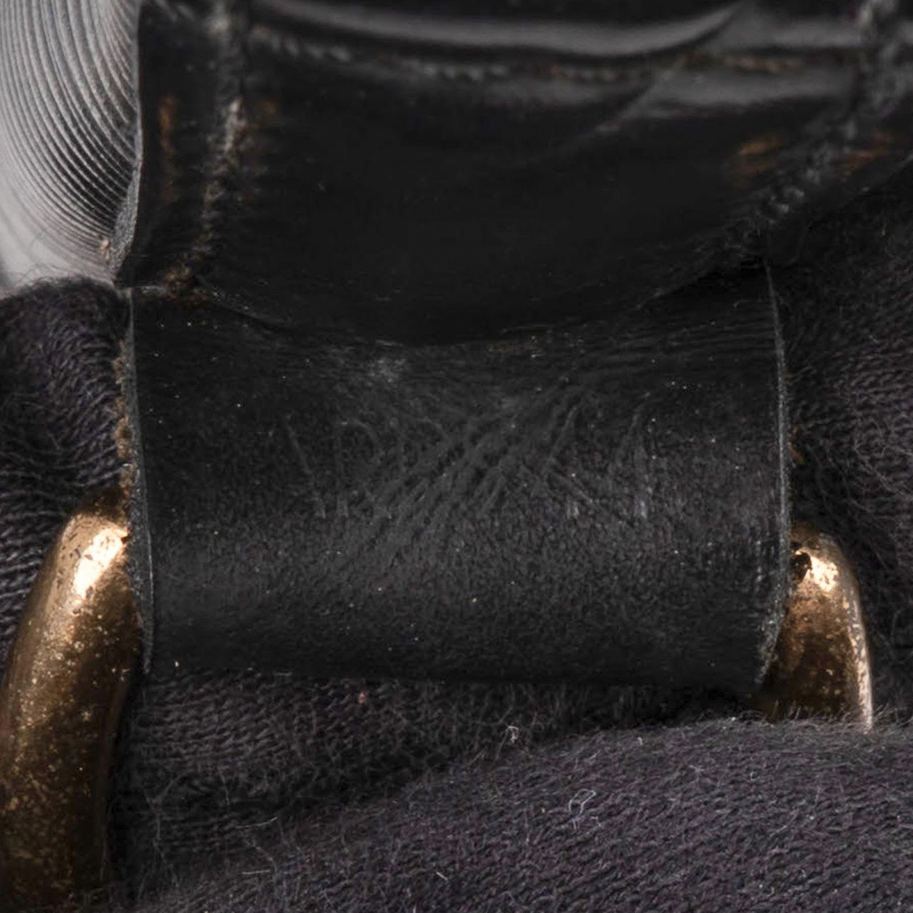 Louis Vuitton Noir Epi Leather Sac Noé Petit Shoulder Bag Zwart