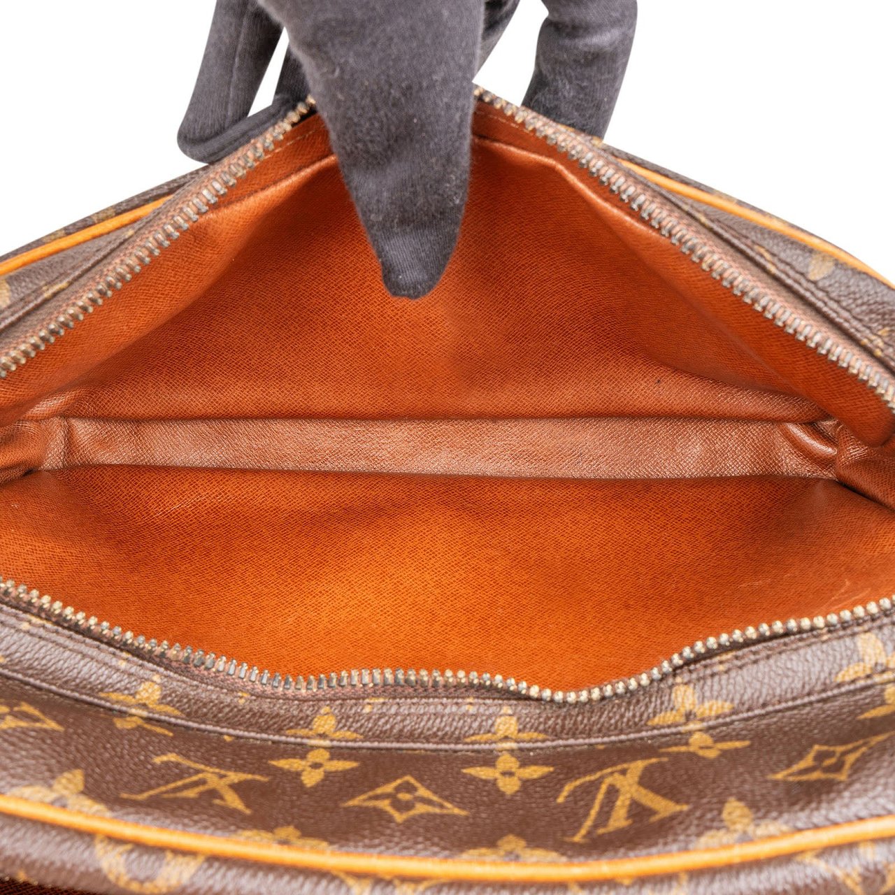 Louis Vuitton Monogram Canvas Nile Crossbody Bag Bruin