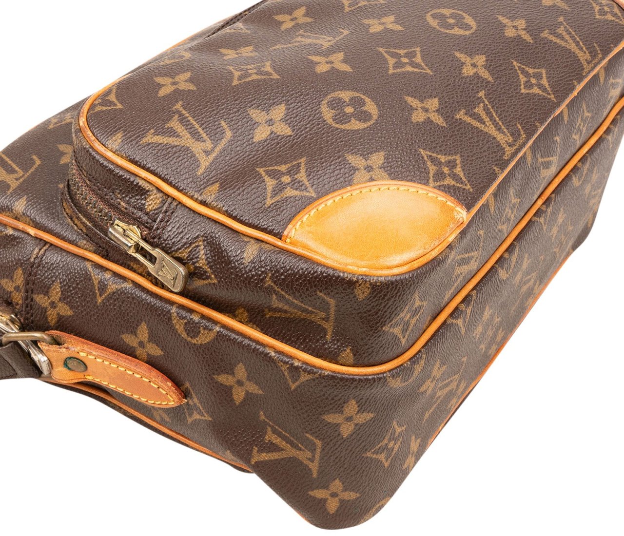 Louis Vuitton Monogram Canvas Nile Crossbody Bag Bruin
