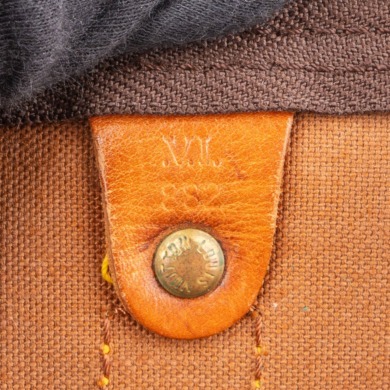 Louis Vuitton Monogram Canvas Keepall 45 Bandoulière Travel Bag Bruin