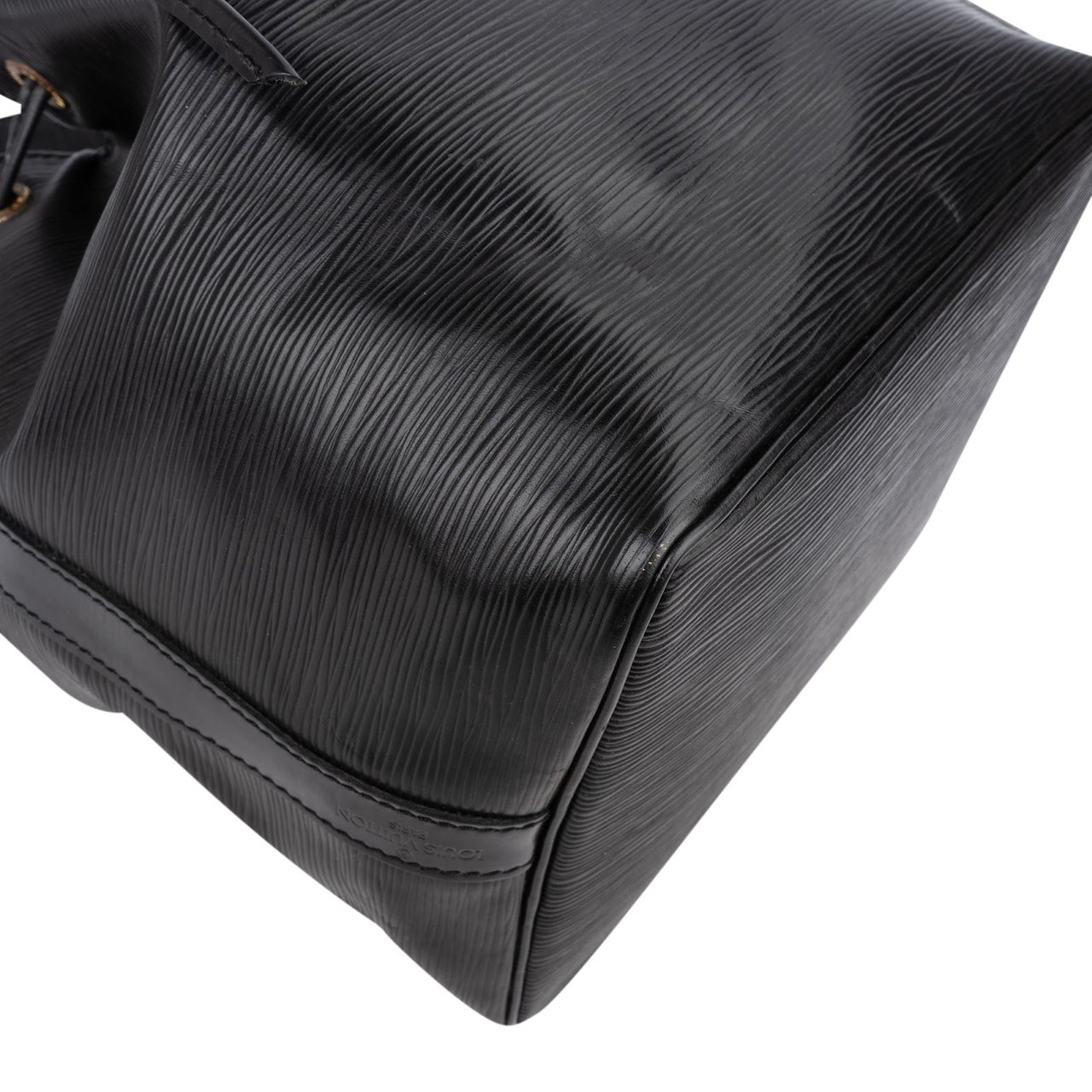 Louis Vuitton Noir Epi Leather Sac Noé Petit Shoulder Bag Zwart