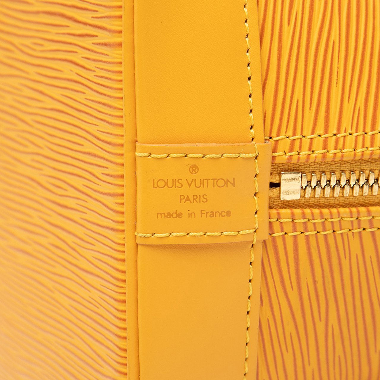 Louis Vuitton Epi Alma PM Geel