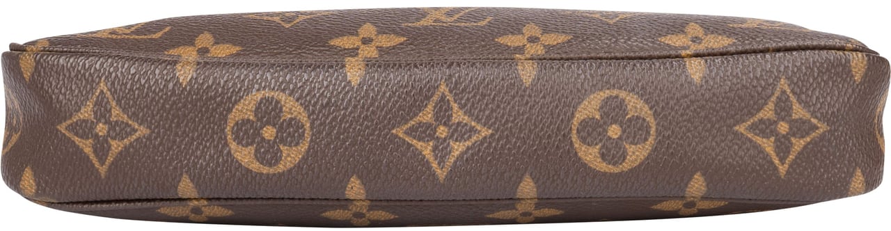 Louis Vuitton Louis Vuitton Canvas Monogram Pochette Accessoire Handbag Bruin