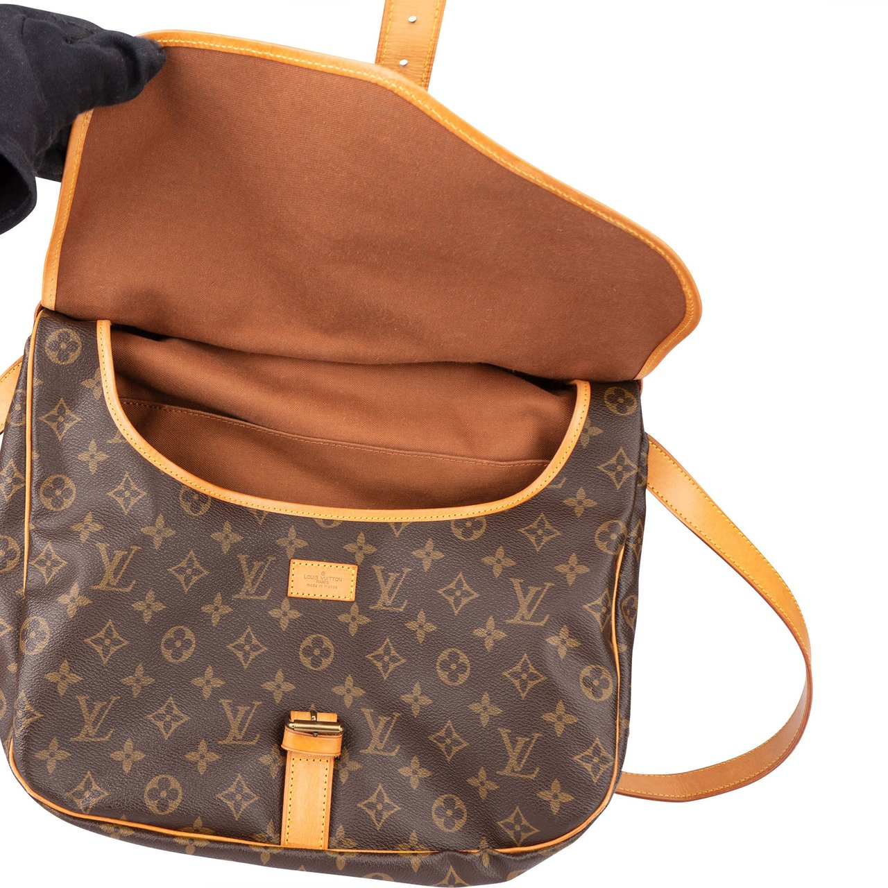 Louis Vuitton Louis Vuitton Canvas Monogram Saumur 35 Crossbody Bag Bruin