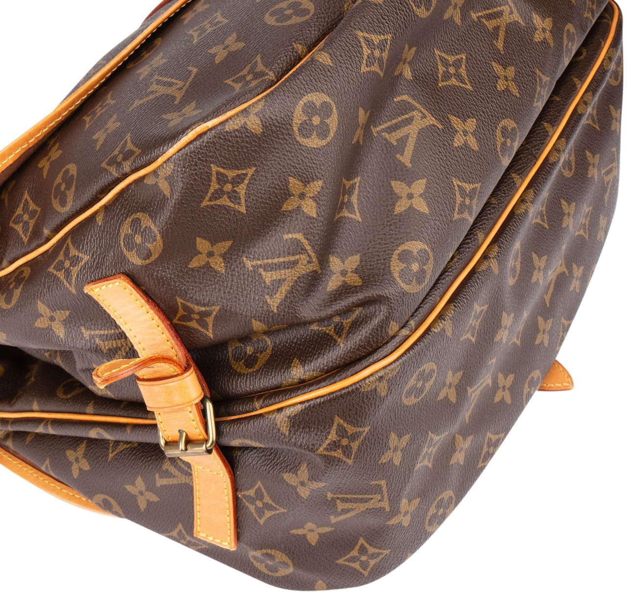 Louis Vuitton Louis Vuitton Canvas Monogram Saumur 35 Crossbody Bag Bruin