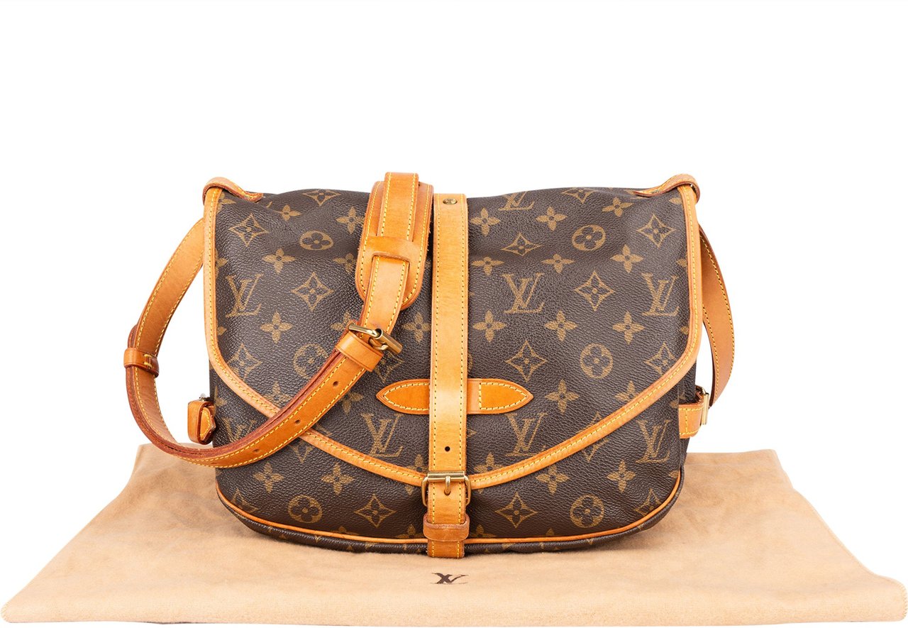Louis Vuitton Louis Vuitton Canvas Monogram Saumur 30 Crossbody Bag Bruin