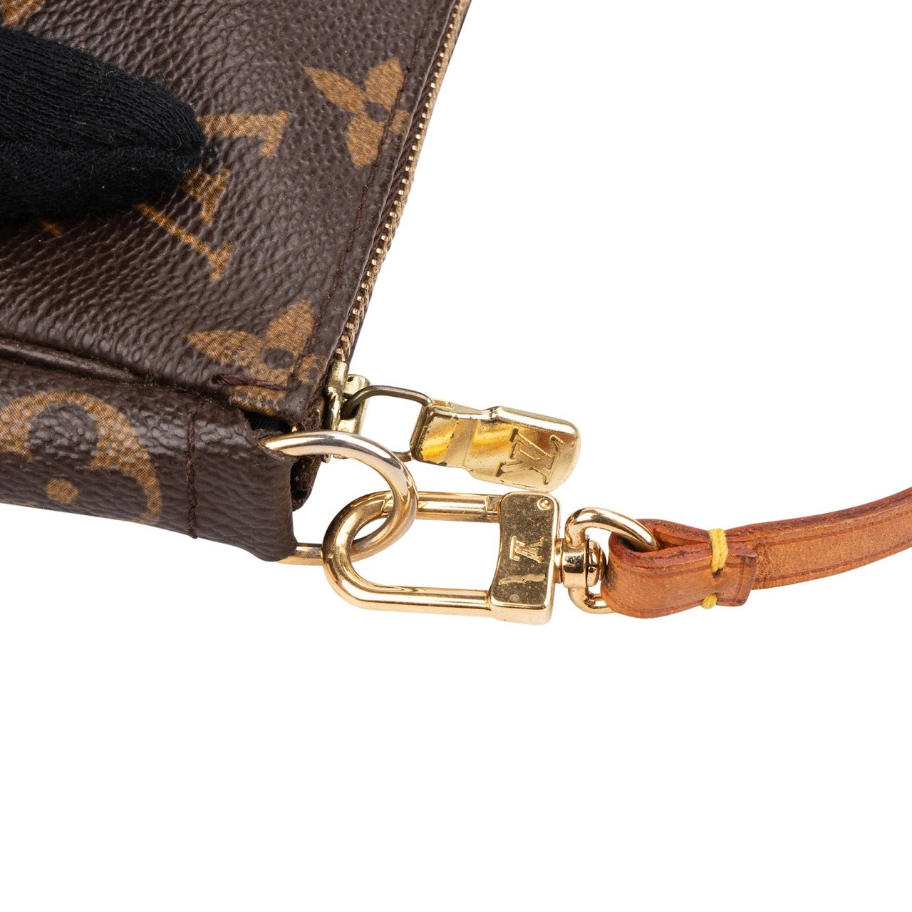 Louis Vuitton Monogram Canvas Pochette Accessoires Handbag Bruin