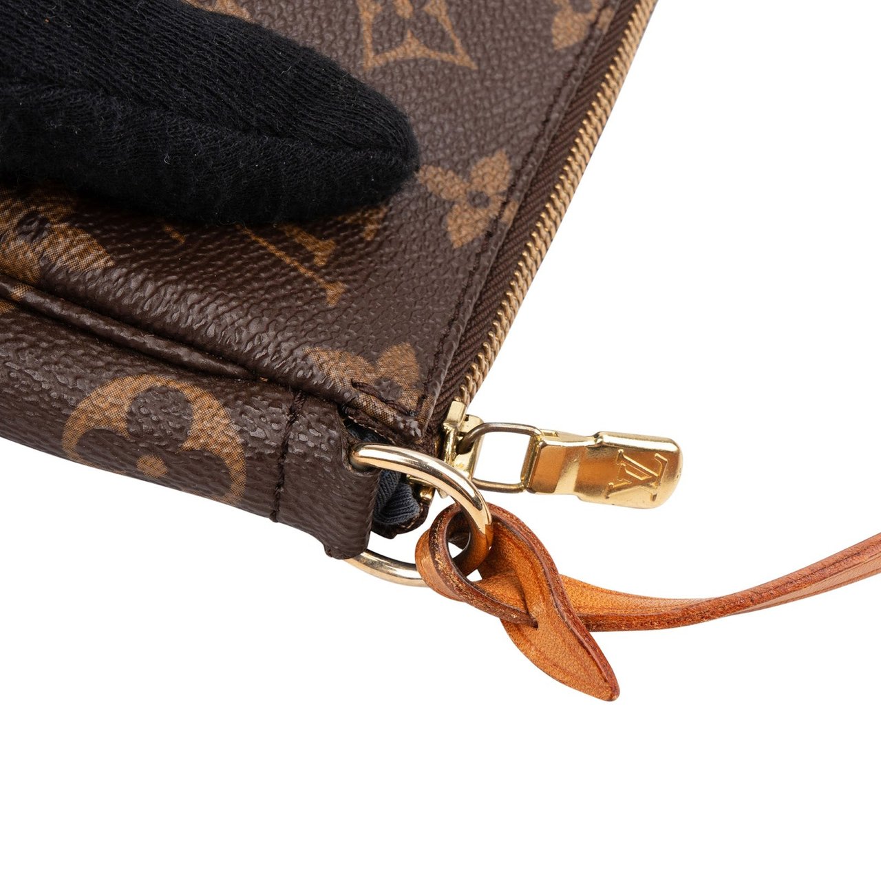 Louis Vuitton Monogram Canvas Pochette Accessoires Handbag Bruin