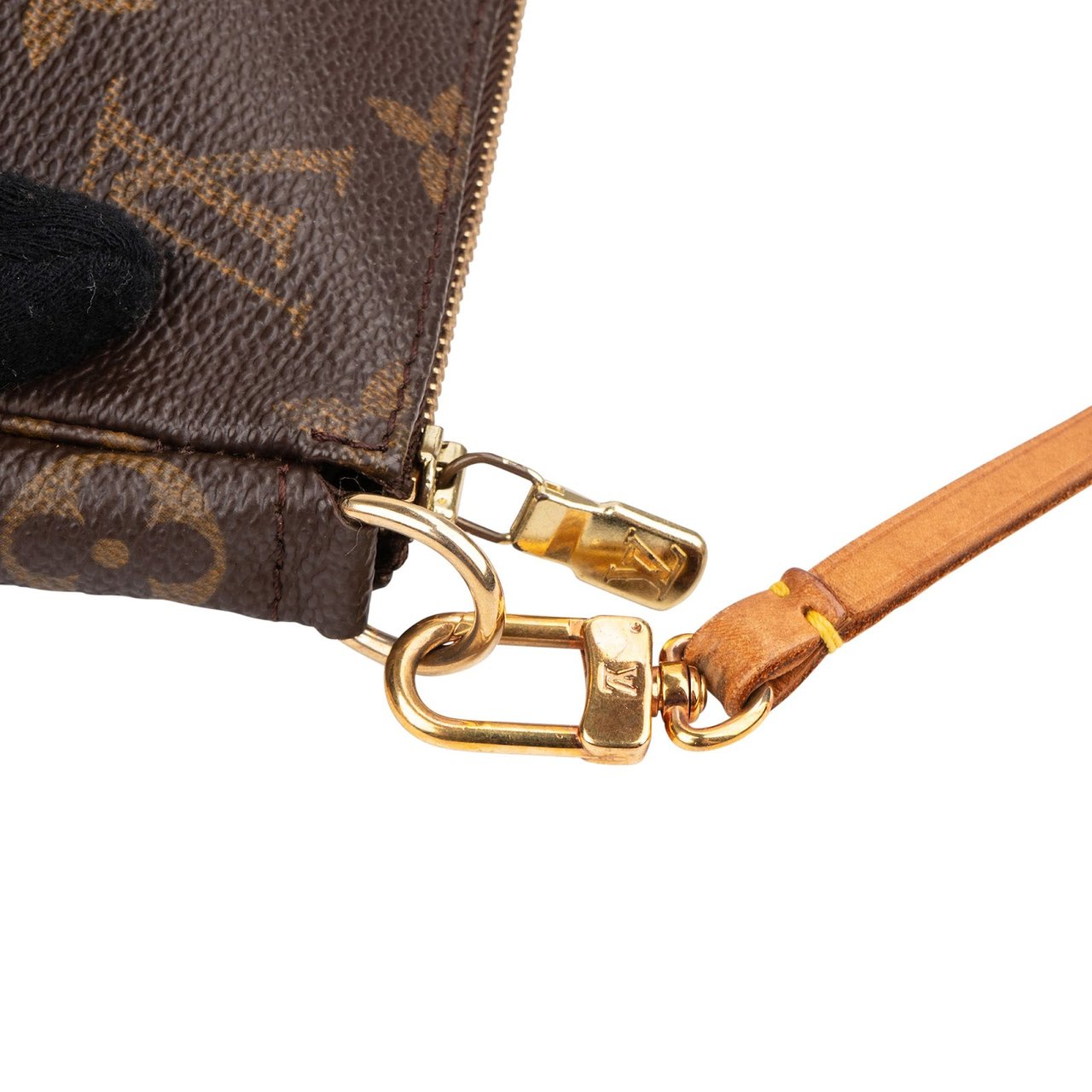 Louis Vuitton Monogram Canvas Pochette Accessoires Handbag Bruin