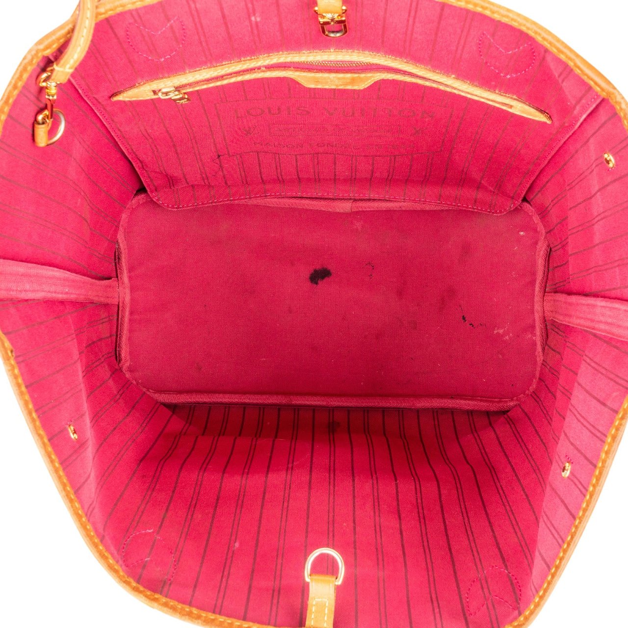 Louis Vuitton Monogram Canvas Illustre LV World Neverfull MM Shoulder Bag Bruin