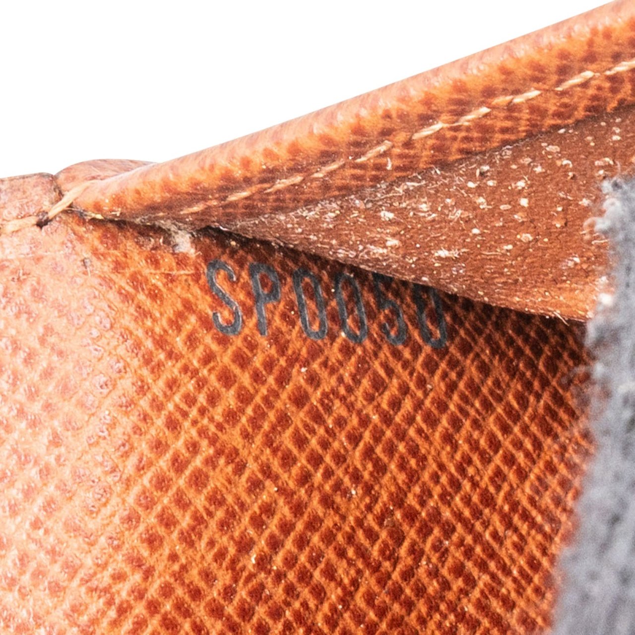 Louis Vuitton Monogram Canvas Elise Wallet Bruin