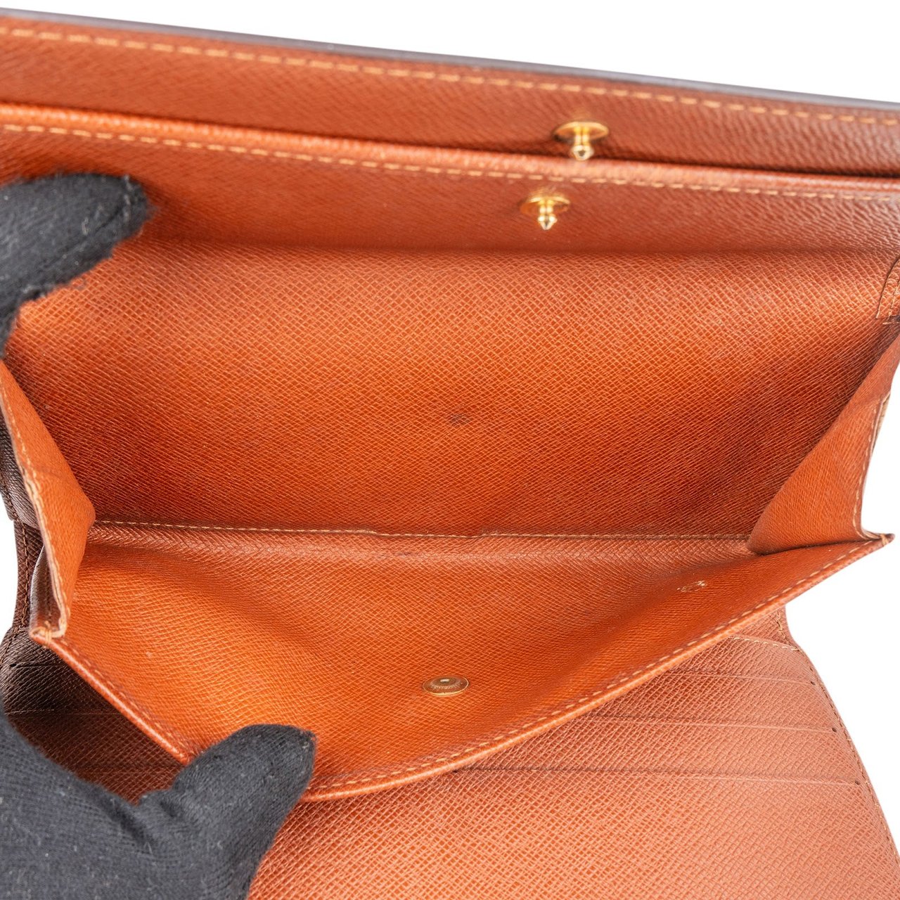 Louis Vuitton Monogram Canvas Sarah Wallet Bruin