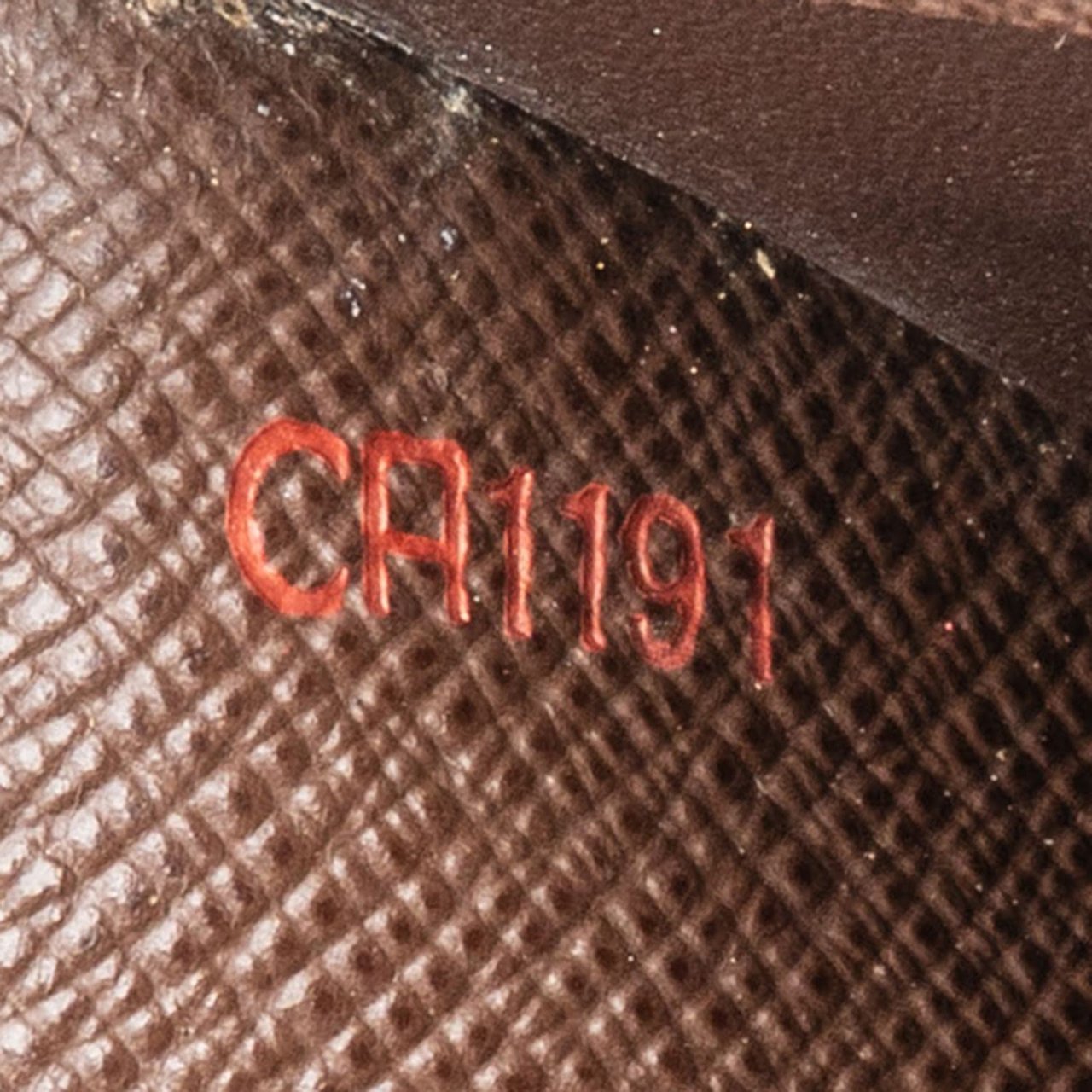 Louis Vuitton Monogram Damier Ebene Canvas Sarah Wallet Bruin