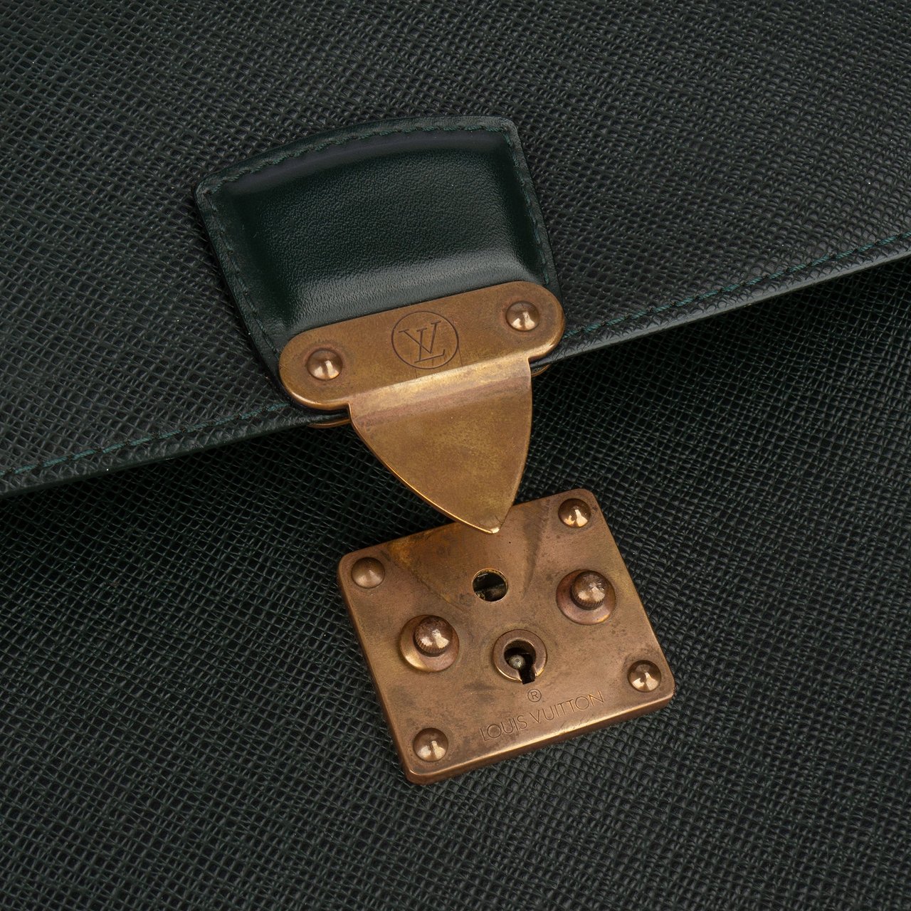 Louis Vuitton Louis Vuitton Green Taiga Leather Serviette Kourad Business Handbag Groen