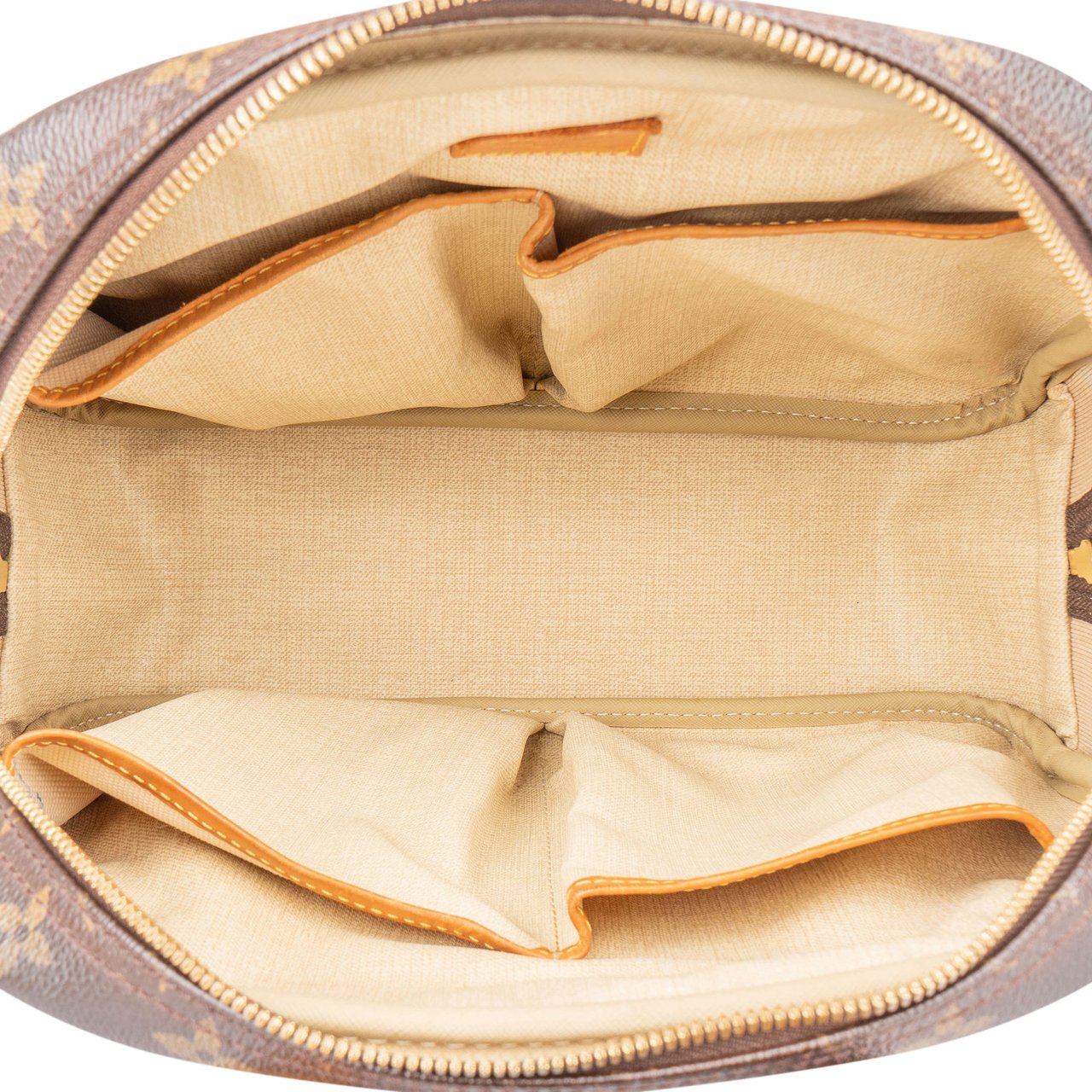 Louis Vuitton Louis Vuitton Canvas Monogram Trouville Handbag Bruin