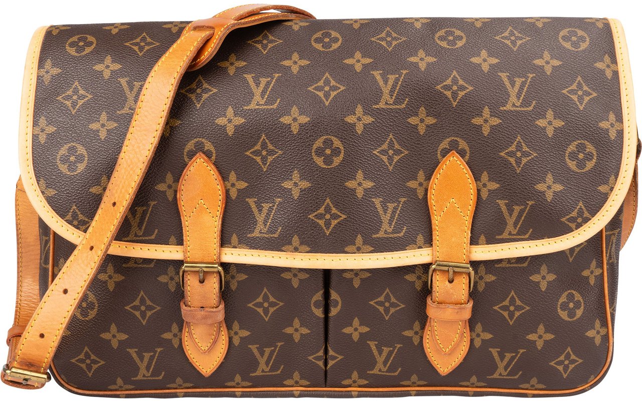 Louis Vuitton Louis Vuitton Cavas Monogram Gibeciere Crossbody Bag Bruin