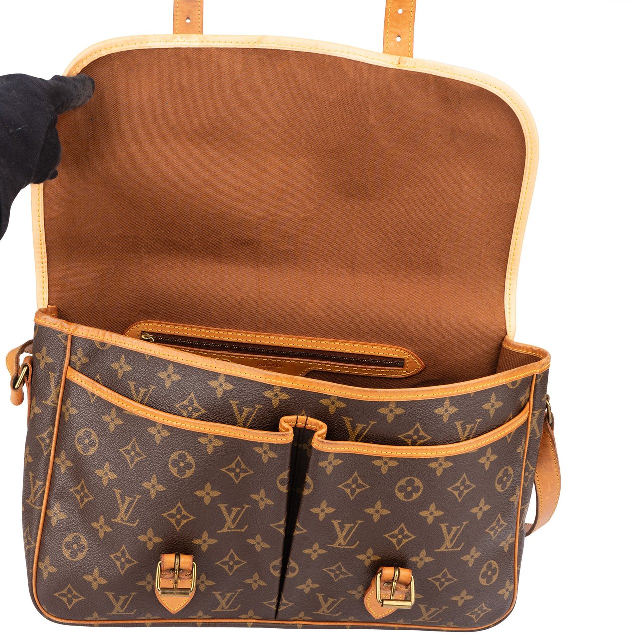 Louis Vuitton Louis Vuitton Cavas Monogram Gibeciere Crossbody Bag Bruin