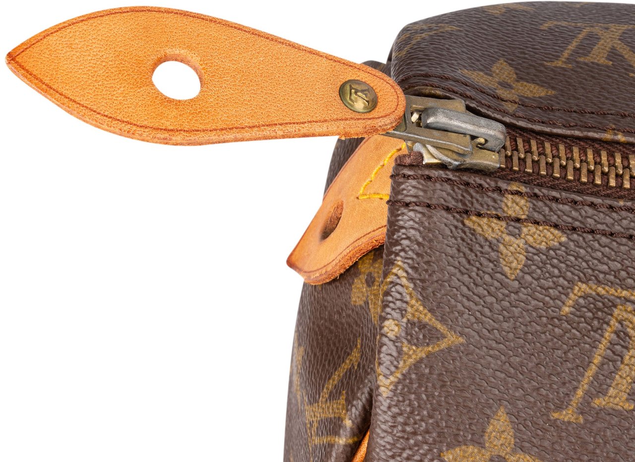 Louis Vuitton Louis Vuitton Canvas Monogram Speedy 40 Handbag Bruin