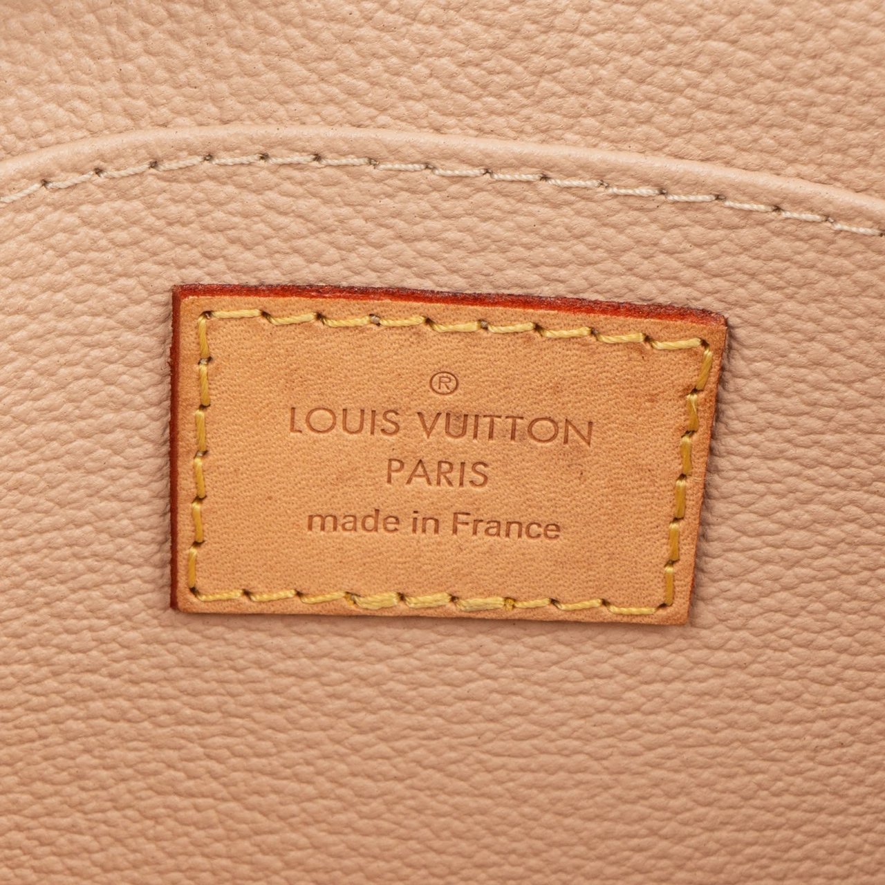 Louis Vuitton Monogram Canvas Trompe L'oeil Trunk Pochette Cosmetique Pouch Bruin