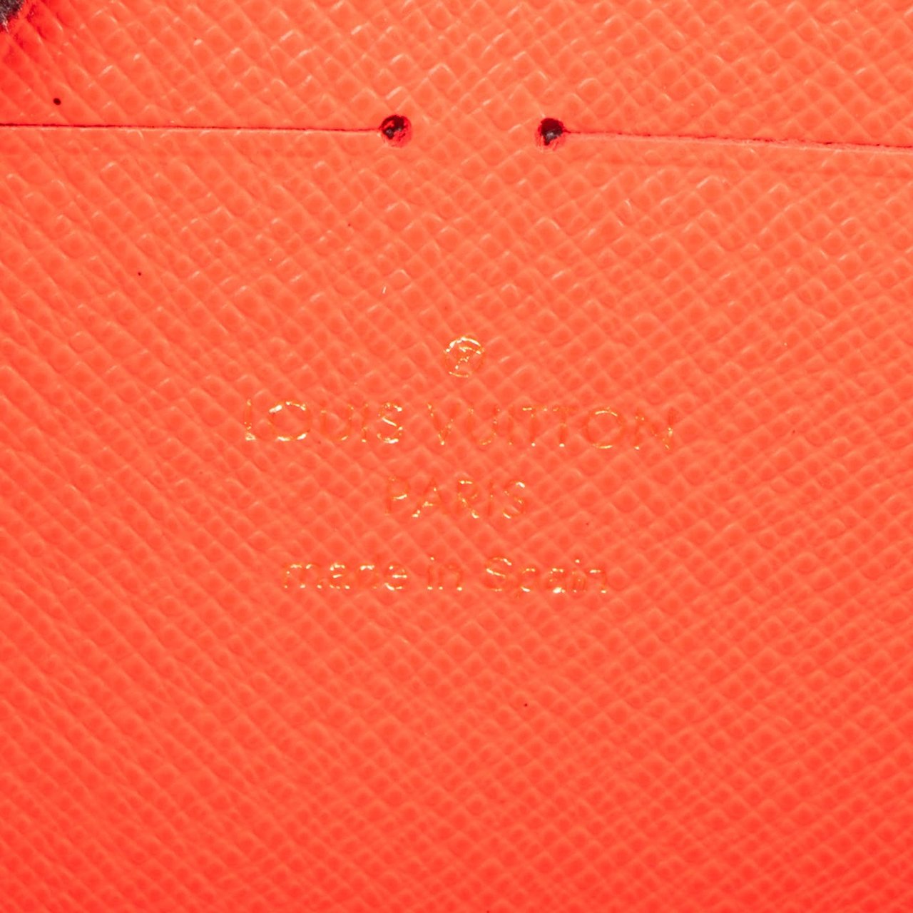 Louis Vuitton Monogram Damier Ebene Illustre Evasion Zippy Wallet Bruin