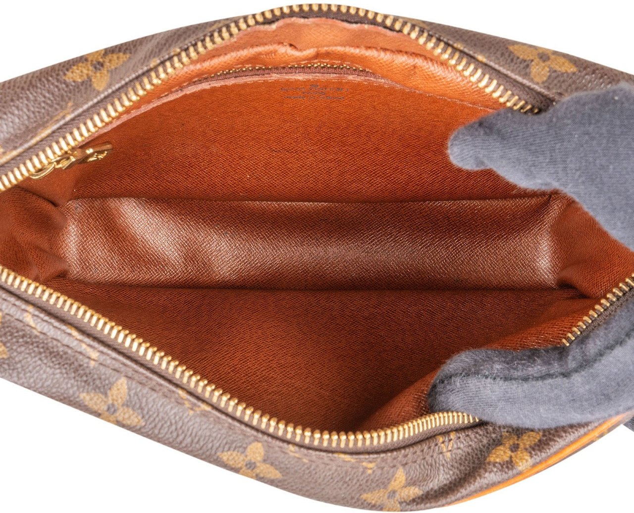 Louis Vuitton Monogram Canvas Trocadero 23 Crossbody Bag Bruin