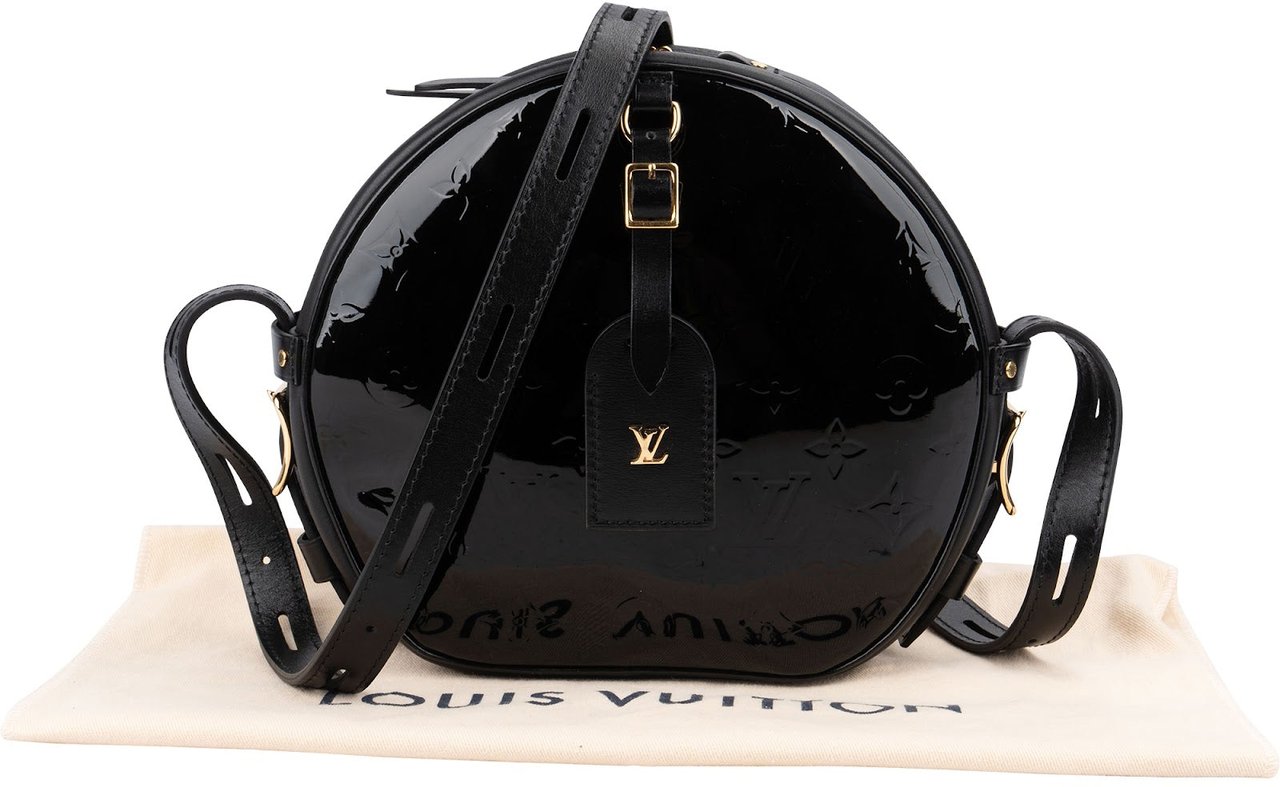 Louis Vuitton Monogram Vernis Leather Boite Chapeau Souple PM Crossbody Bag Zwart