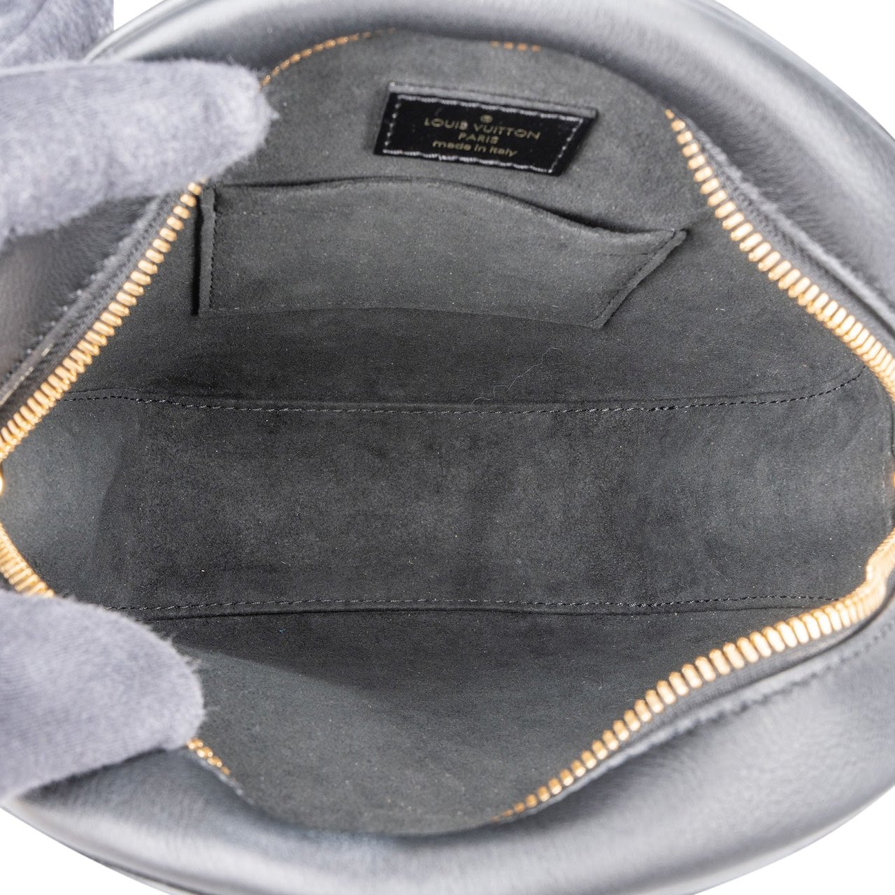 Louis Vuitton Monogram Vernis Leather Boite Chapeau Souple PM Crossbody Bag Zwart