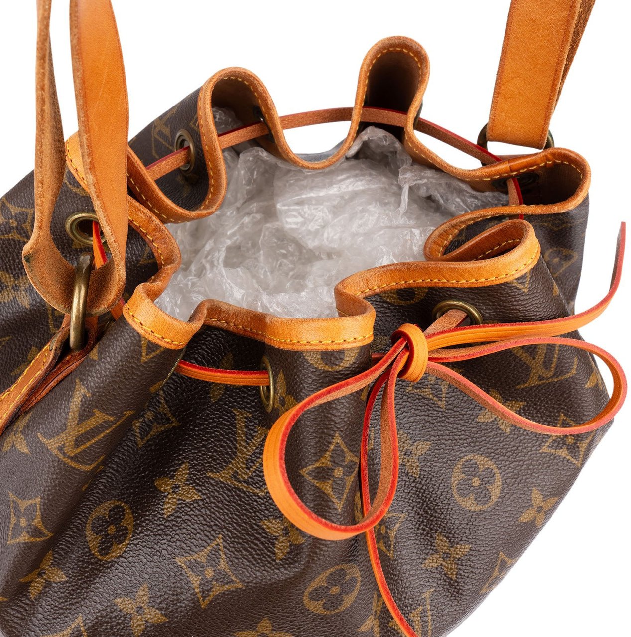 Louis Vuitton Monogram Canvas Sac Noé Grande Shoulder Bag Bruin
