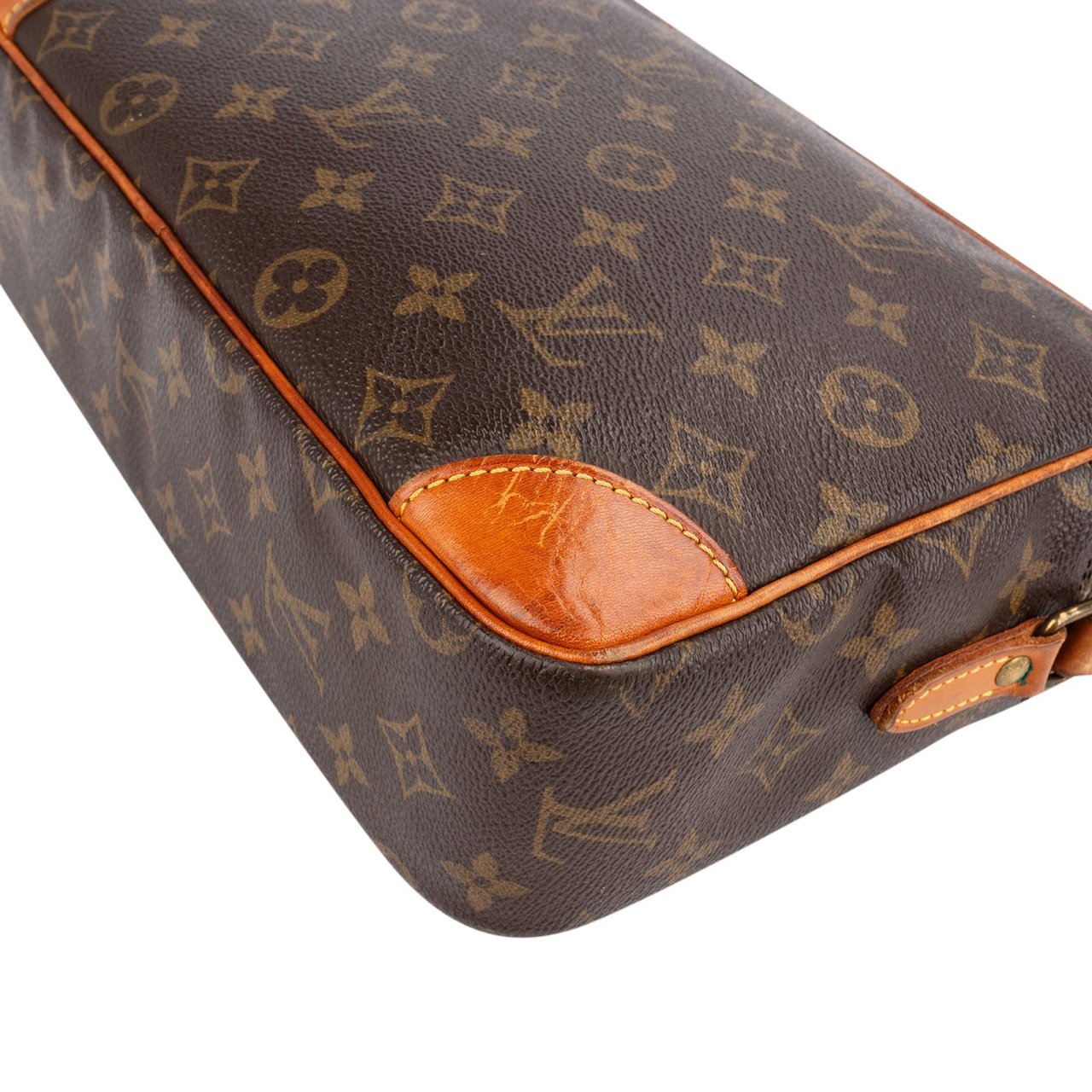 Louis Vuitton Monogram Canvas Trocadero 30 Crossbody Bag Bruin