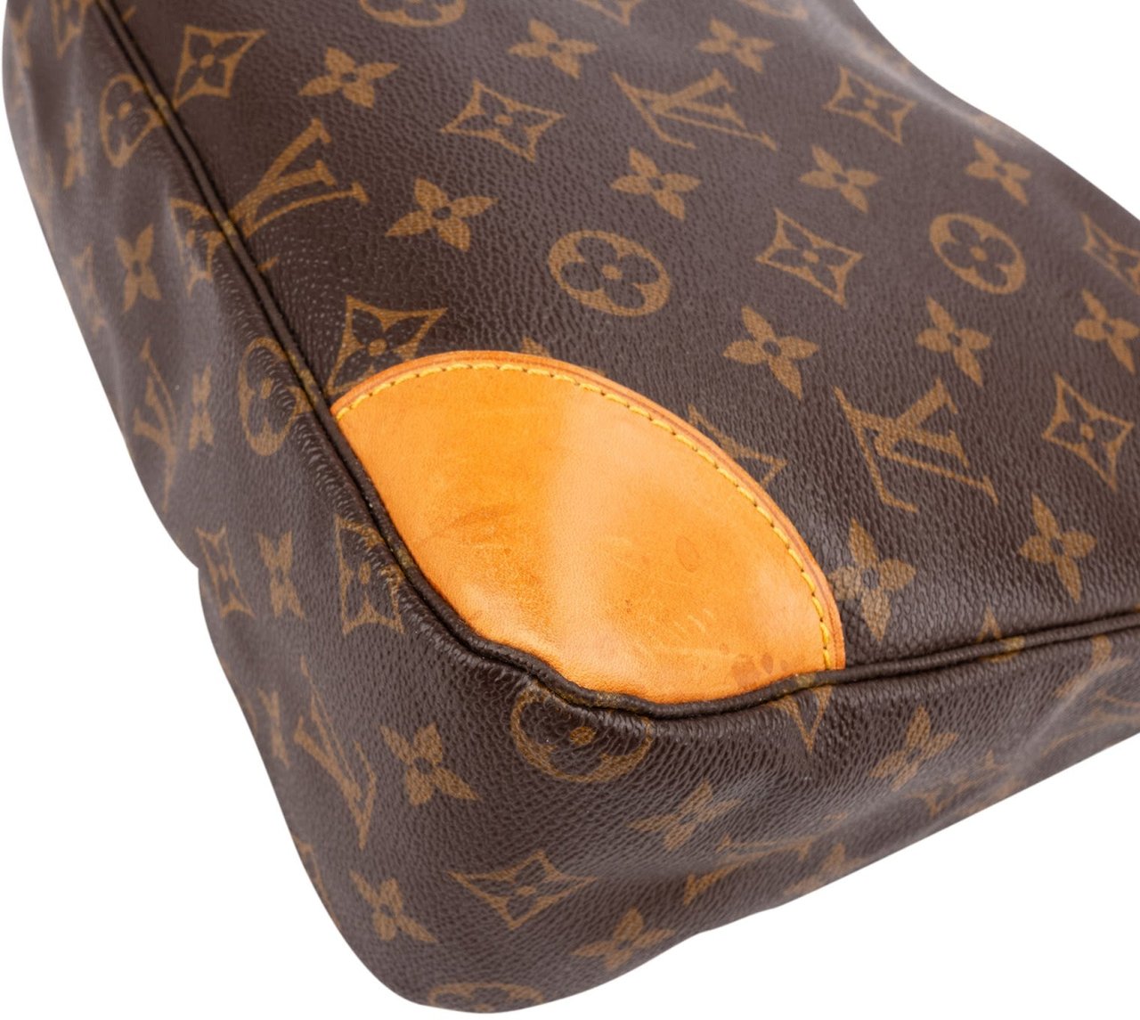 Louis Vuitton Monogram Canvas Boulogne Crossbody Bag Bruin