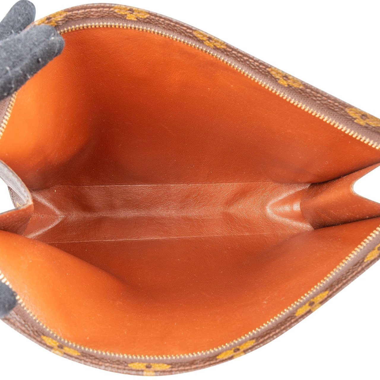 Louis Vuitton Monogram Canvas Toiletry 26 Clutch Bruin