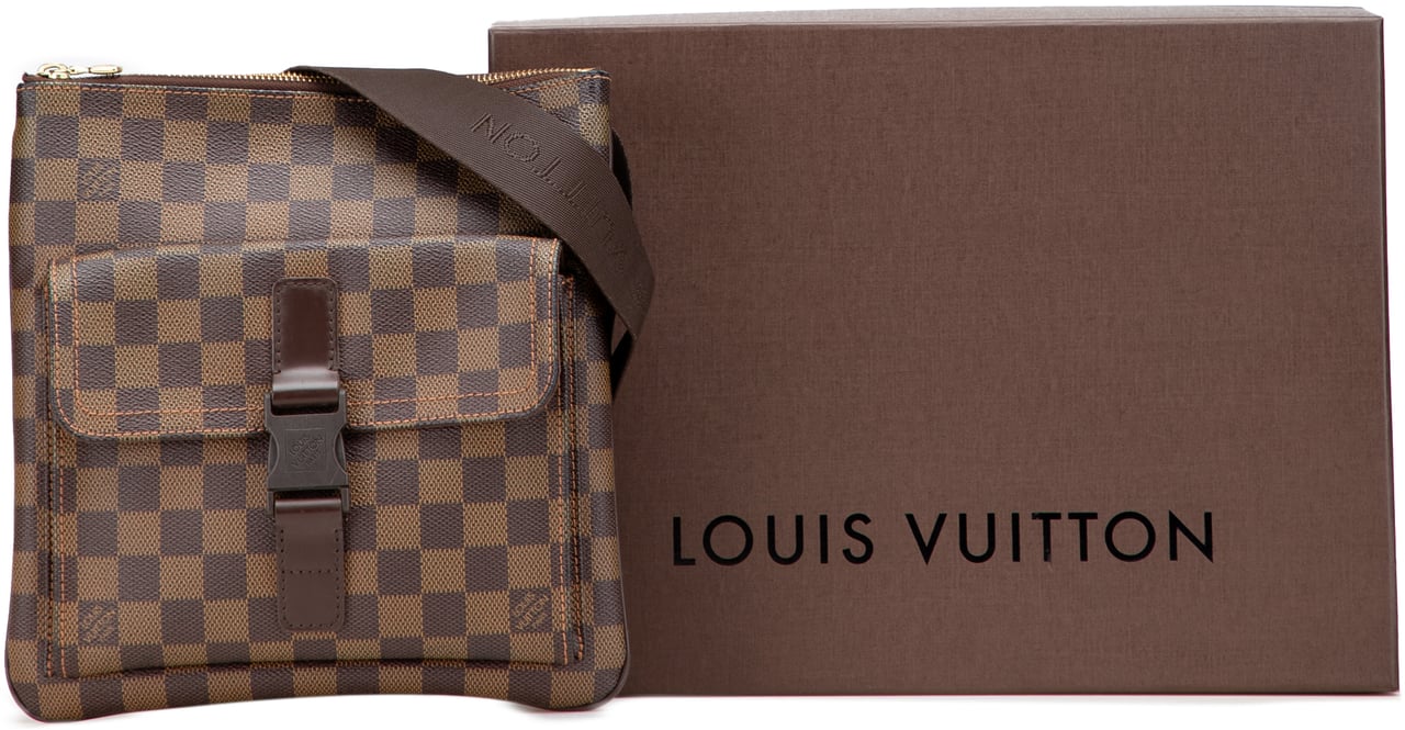 Louis Vuitton Damier Ebene Pochette Melville Bruin