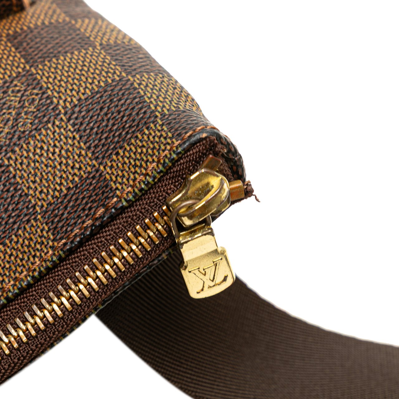 Louis Vuitton Damier Ebene Pochette Melville Bruin