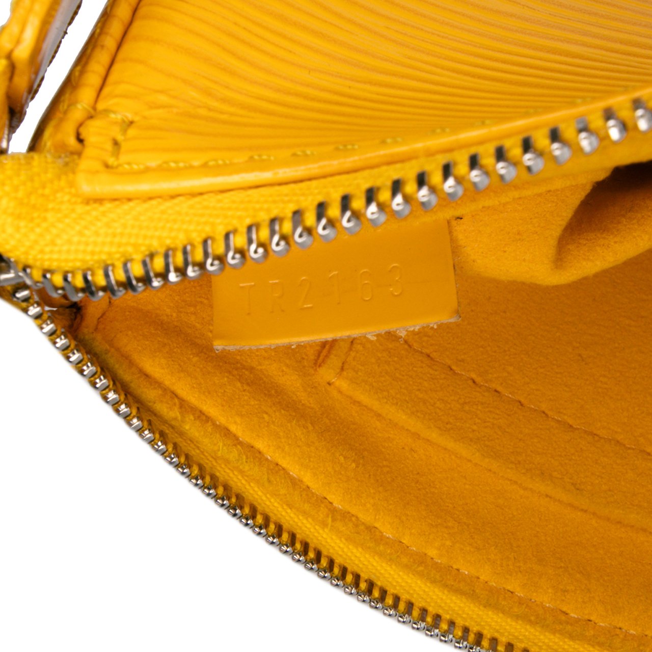 Louis Vuitton Epi Pochette Accessoires Geel