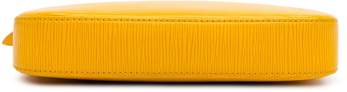 Louis Vuitton Epi Pochette Accessoires Geel