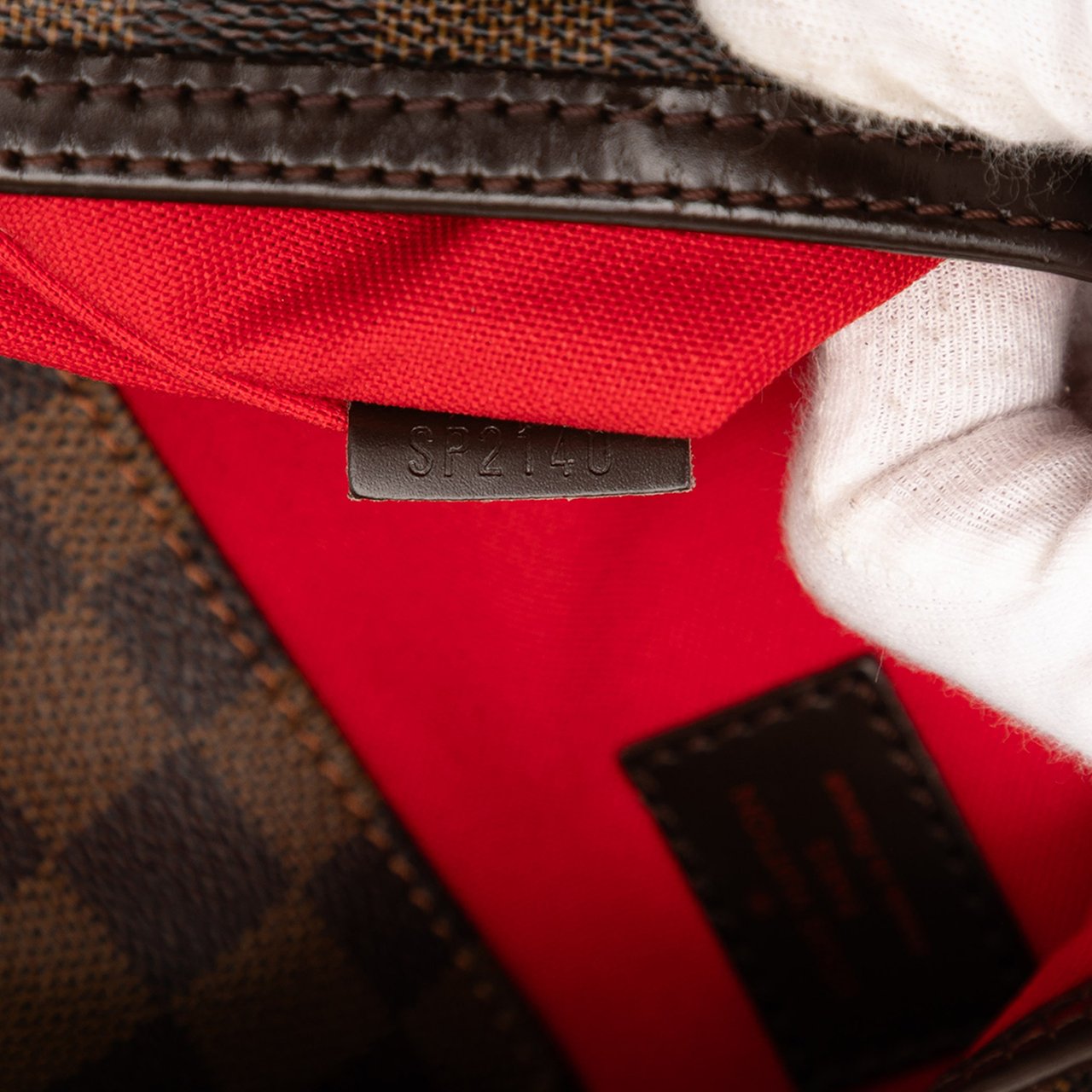 Louis Vuitton Damier Ebene Bloomsbury PM Bruin