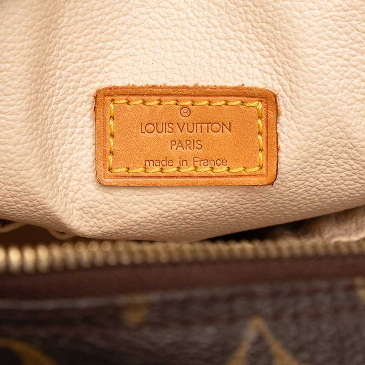 Louis Vuitton Monogram Spontini Bruin