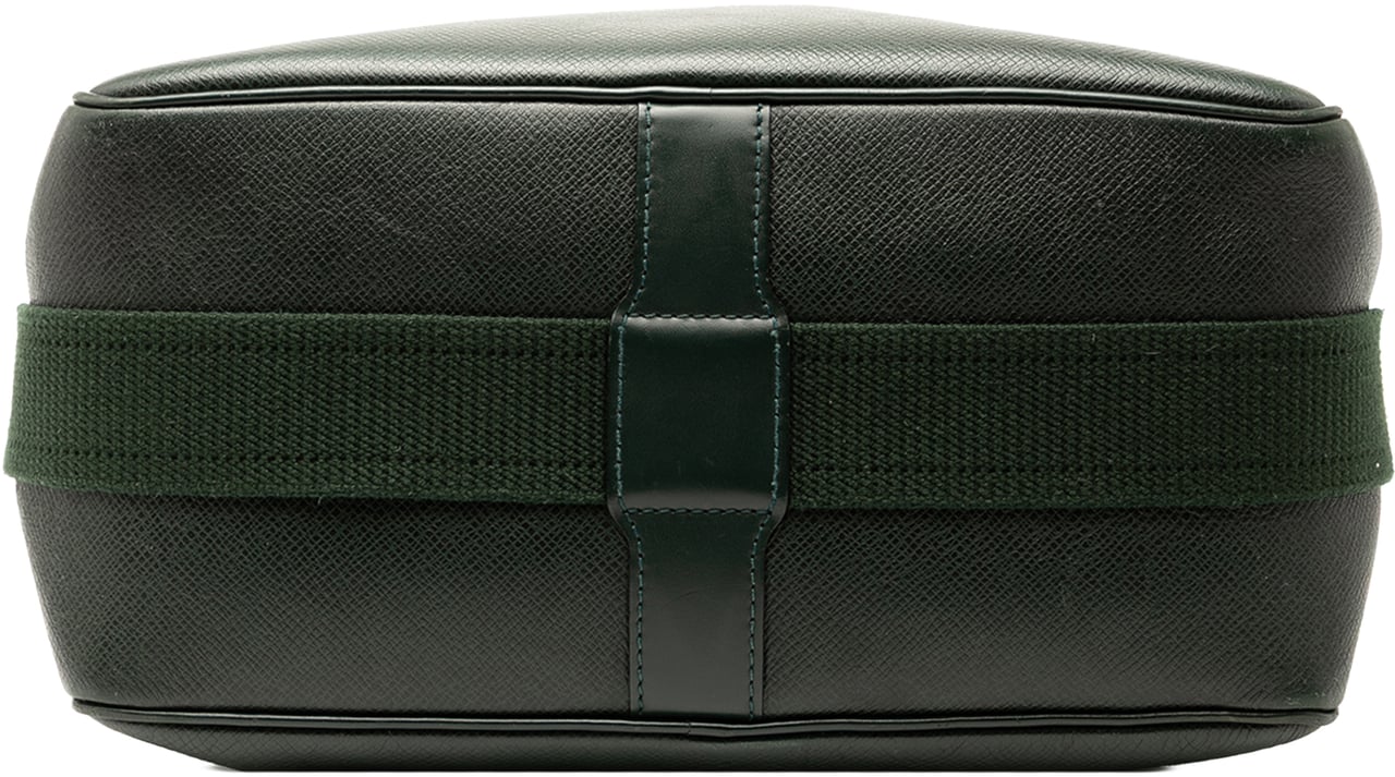 Louis Vuitton Taiga Reporter PM Groen