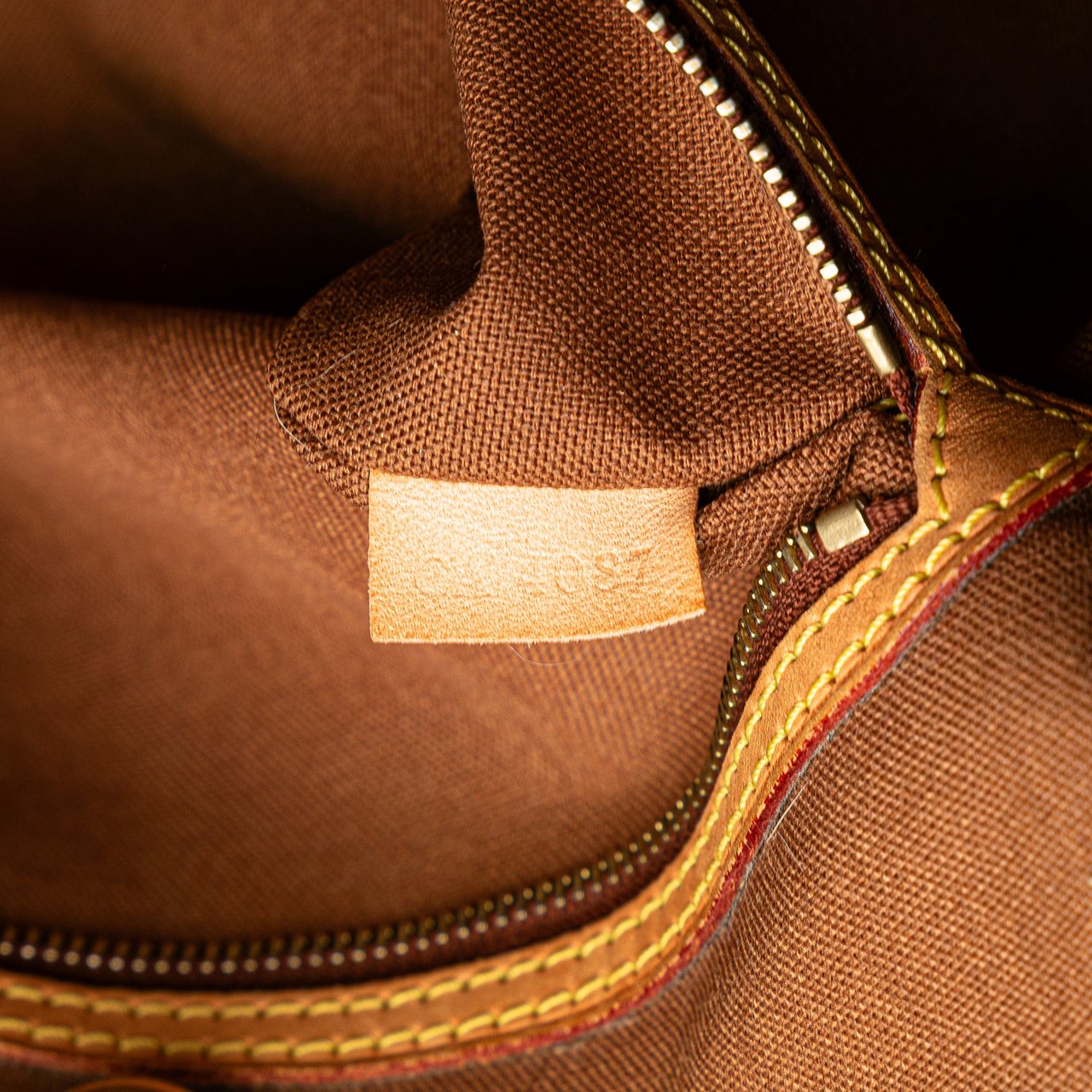 Louis Vuitton Monogram Batignolles Horizontal Bruin