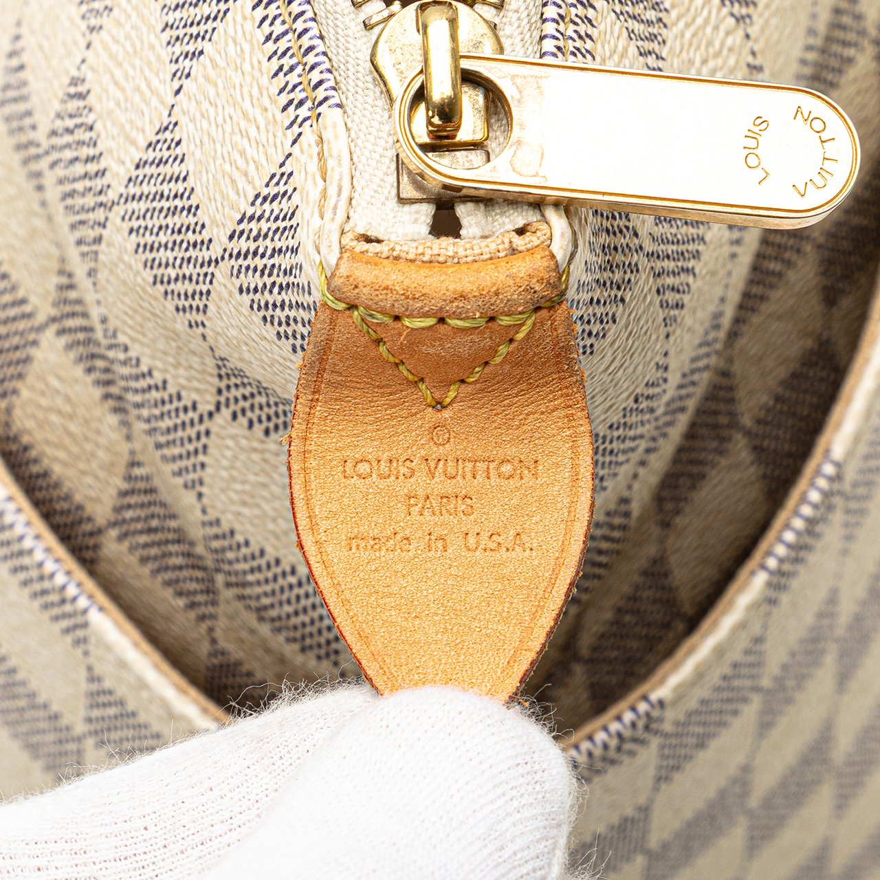 Louis Vuitton Damier Azur Totally MM Wit