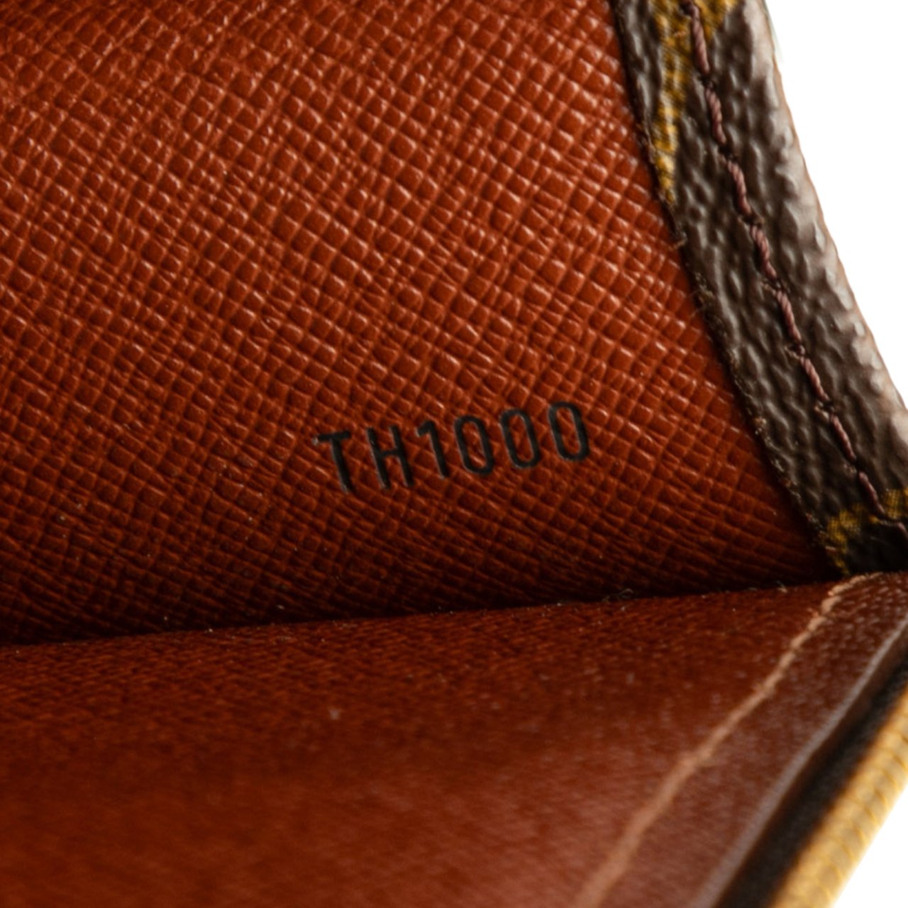 Louis Vuitton Monogram Poche Documents Portfolio Bruin