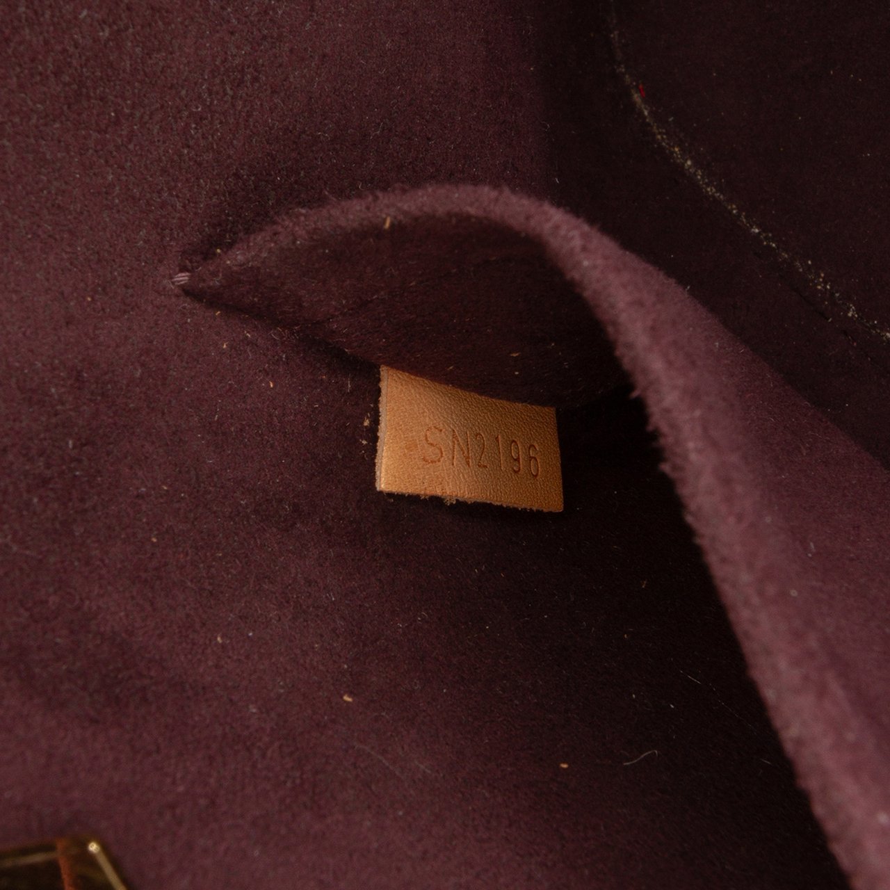Louis Vuitton Monogram Vernis Flower Alma BB Paars