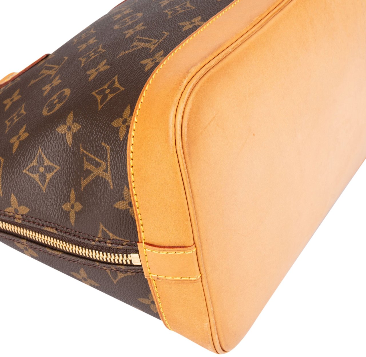 Louis Vuitton Louis Vuitton Canvas Monogram Alma PM Handbag Bruin