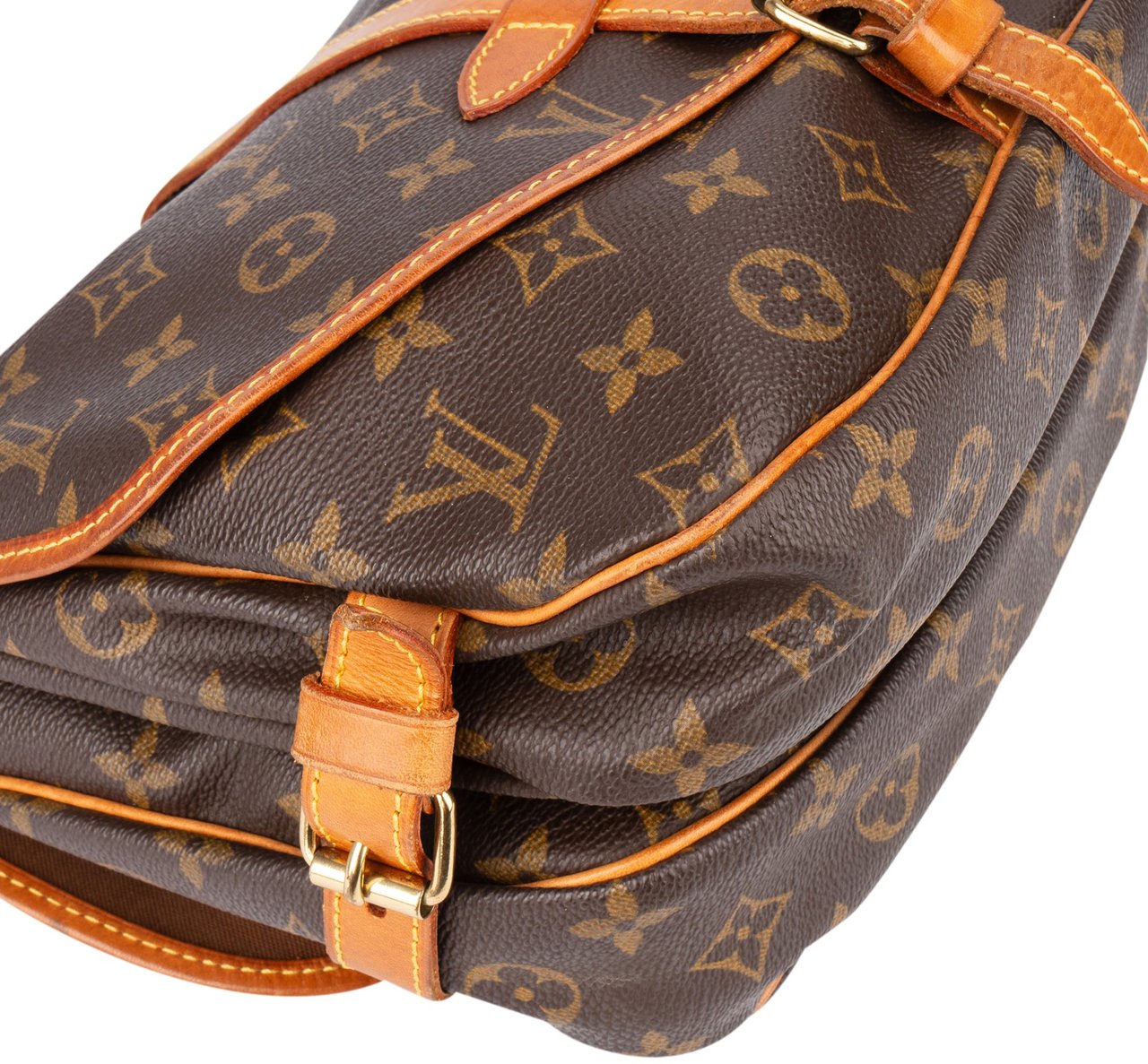 Louis Vuitton Louis Vuitton Canvas Monogram Sumur 30 Crossbody Bag Bruin