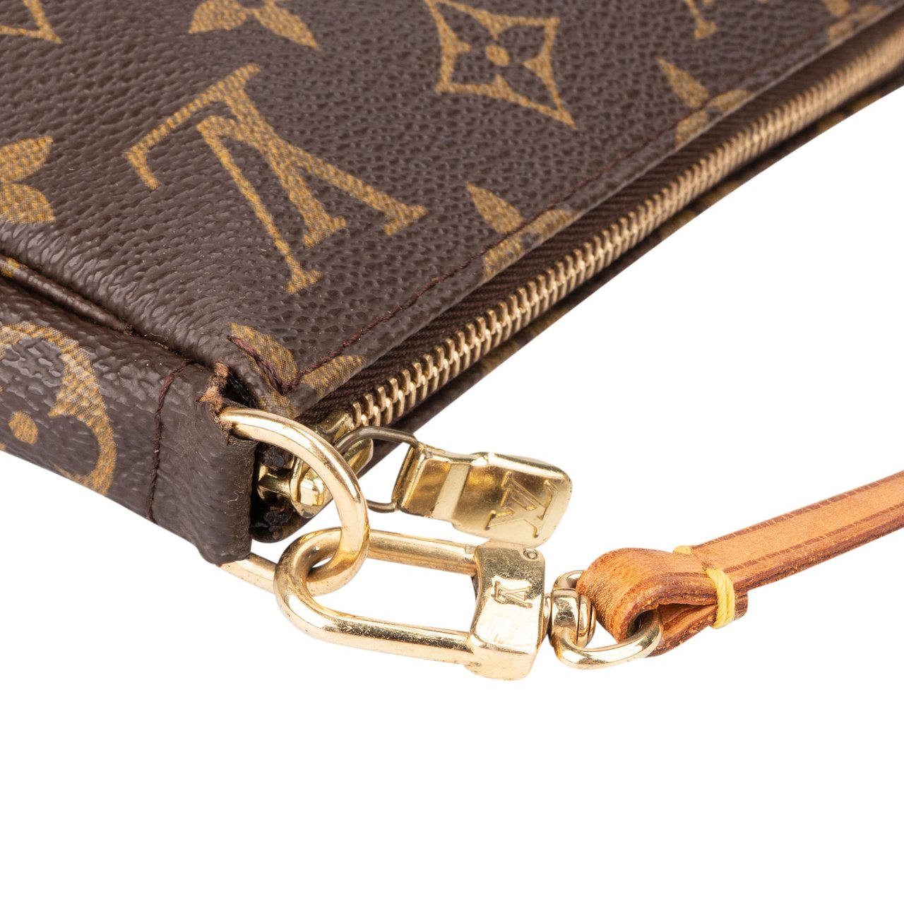 Louis Vuitton Louis Vuitton Canvas Monogram Pochette Accessoire Handbag Bruin