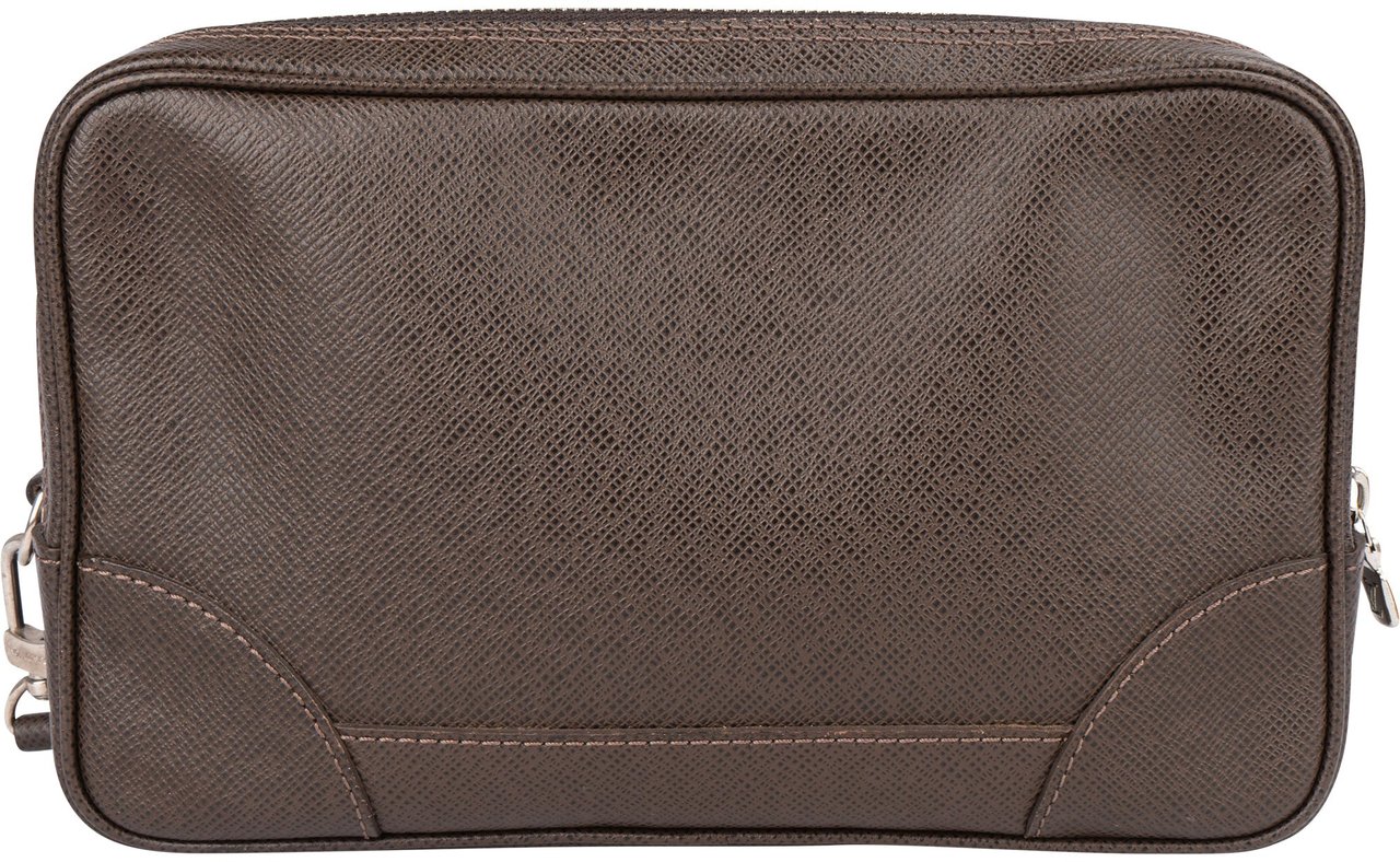 Louis Vuitton Louis Vuitton Brown Taiga Leather Pavel Clutch Bruin