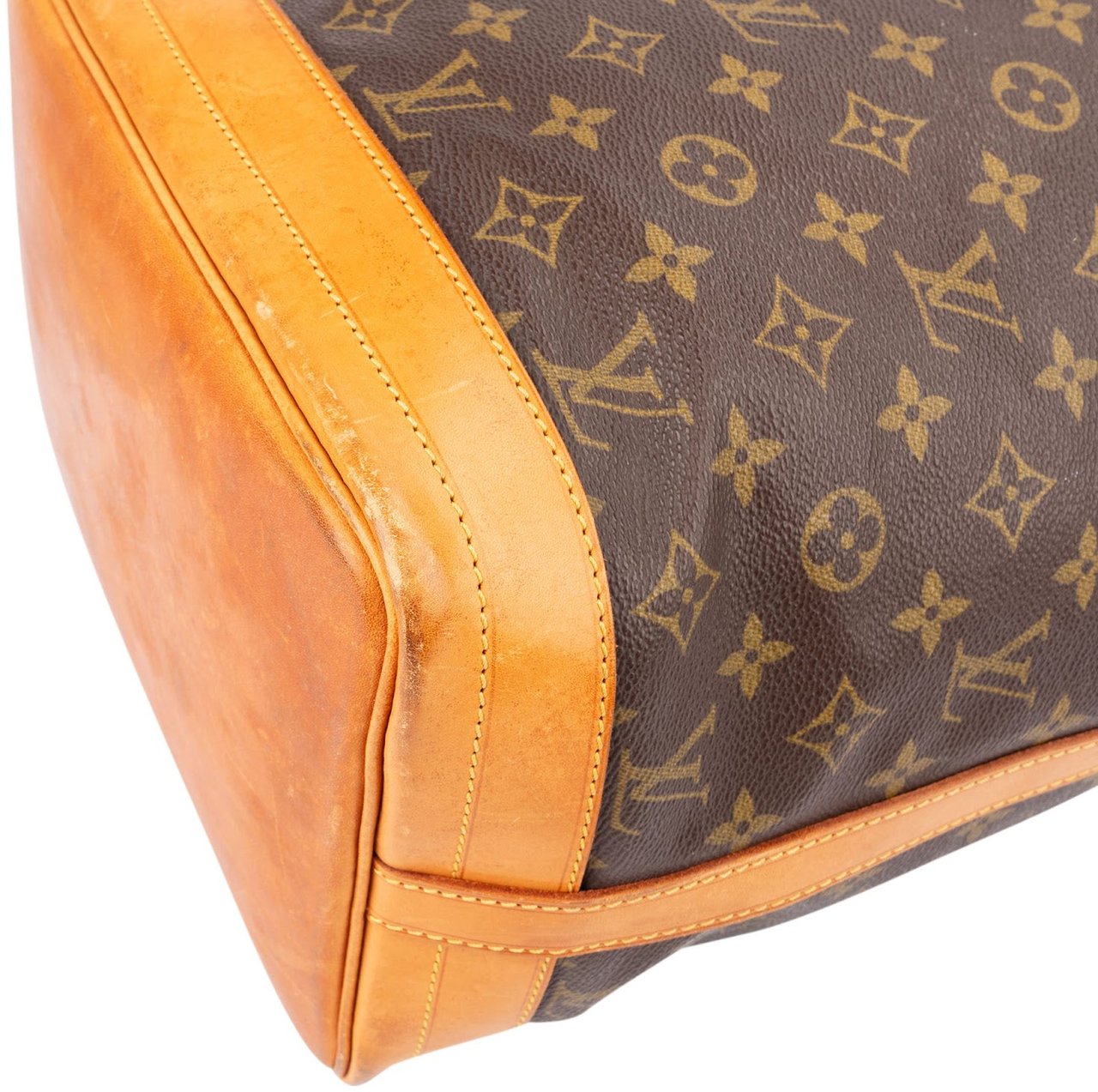 Louis Vuitton Monogram Canvas Sac Noé Grande Shoulder Bag Bruin