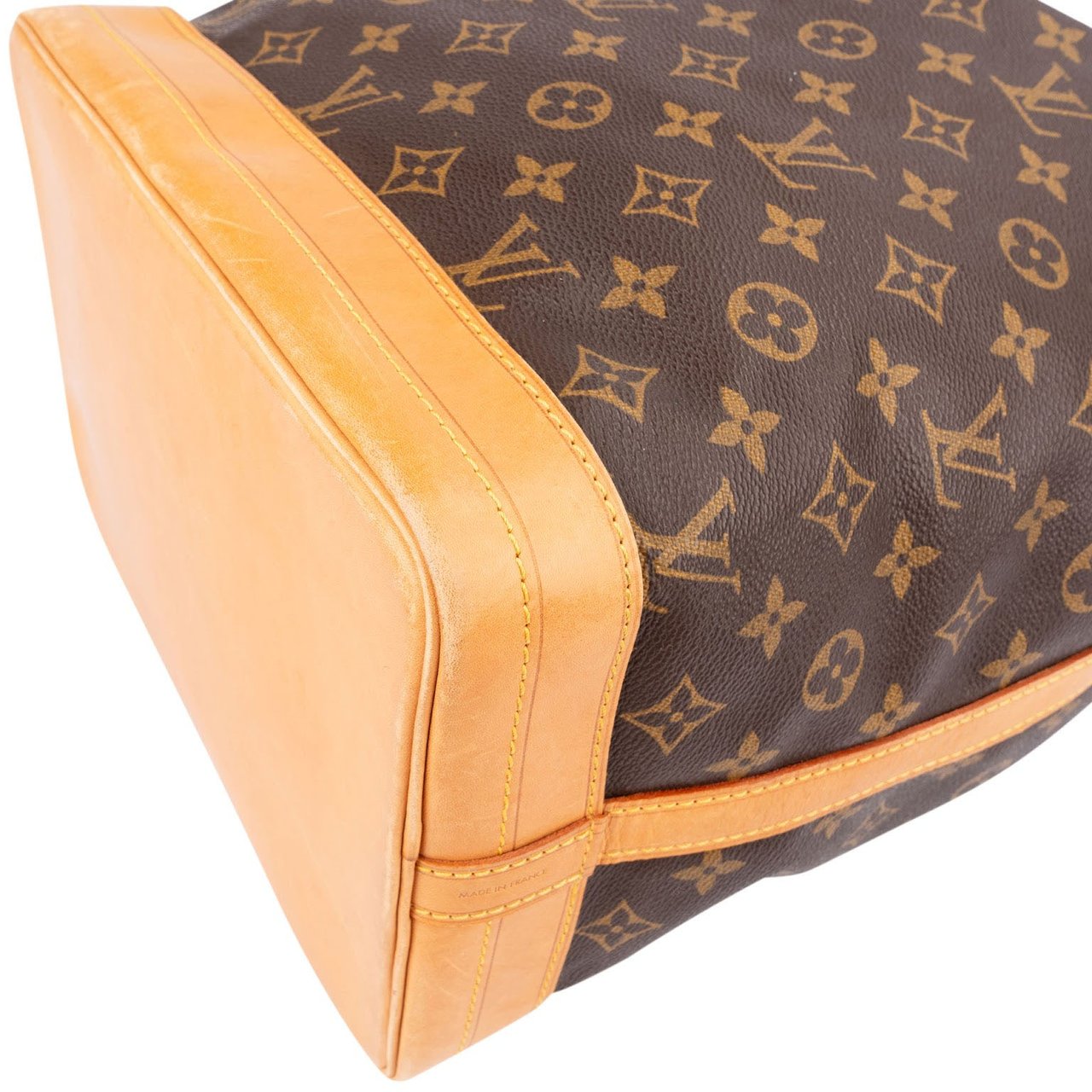 Louis Vuitton Monogram Canvas Sac Noé Grande Shoulder Bag Bruin