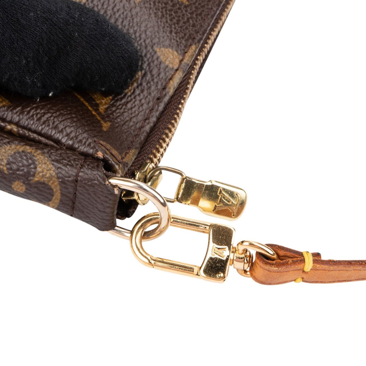 Louis Vuitton Monogram Canvas Pochette Accessoires Handbag Bruin